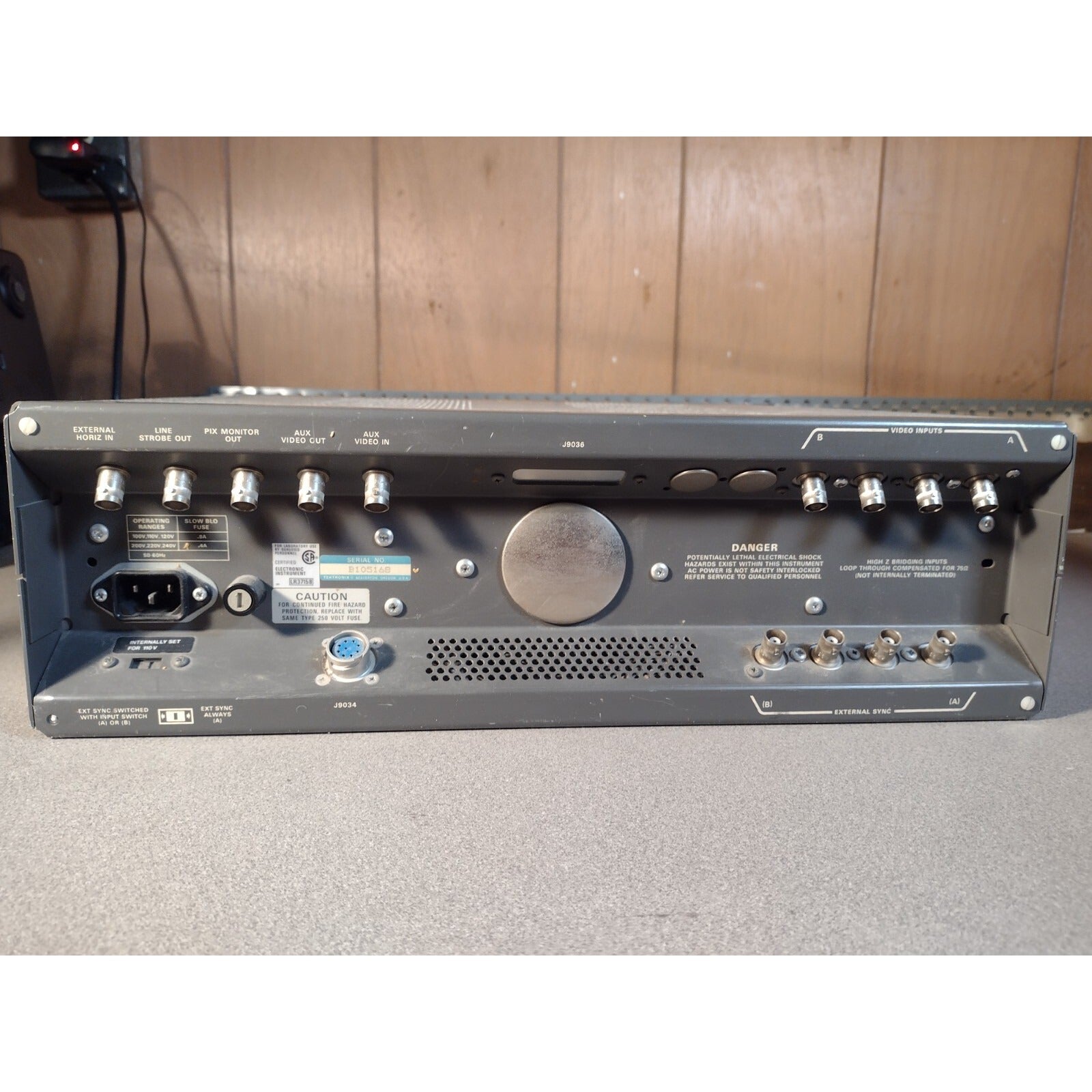 Tektronix 1481R Waveform Monitor full back panel view