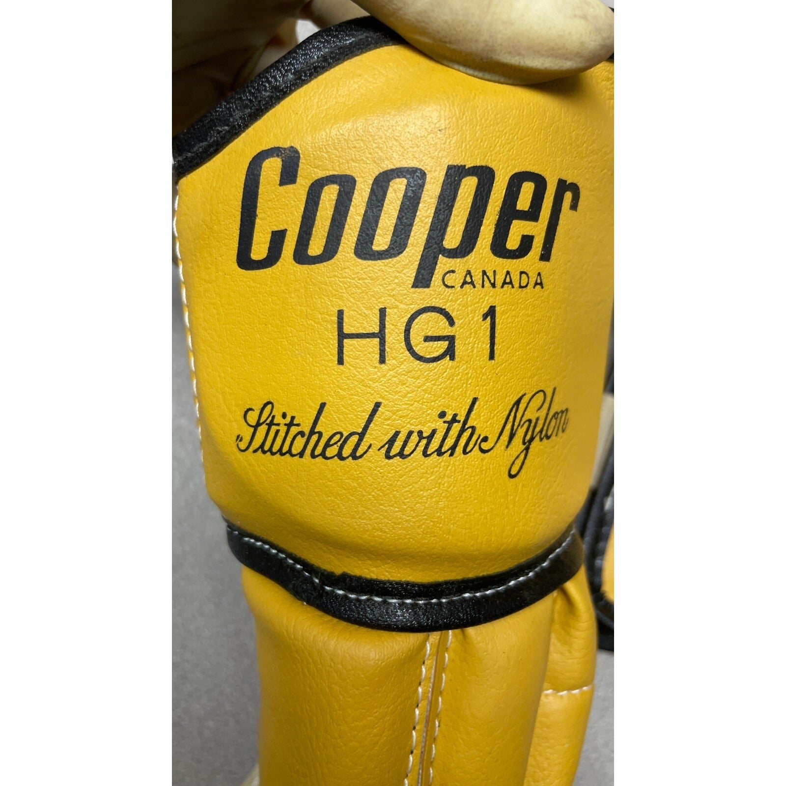 Cooper HG1 Canadian Hockey Gloves Vintage Stitched with Nylon gloe close up