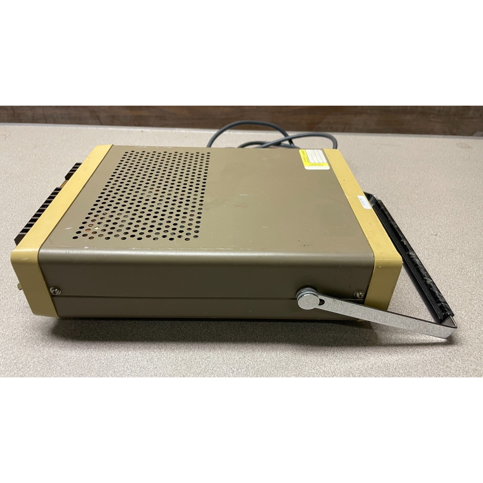 Trio Frequency Counter FC-756 side and top view