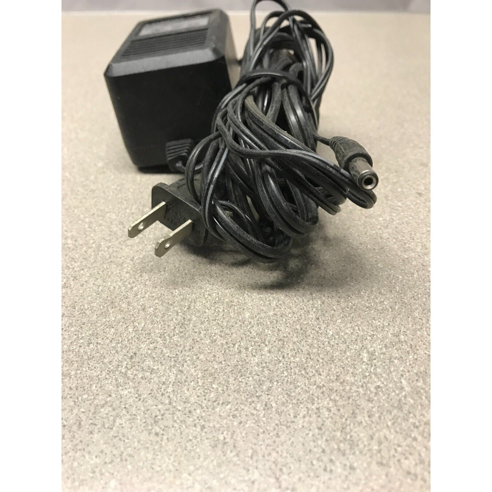 Cambridge Soundworks Cord Connected Class 2 Power Unit TEAD-48-091000UT Connecter view