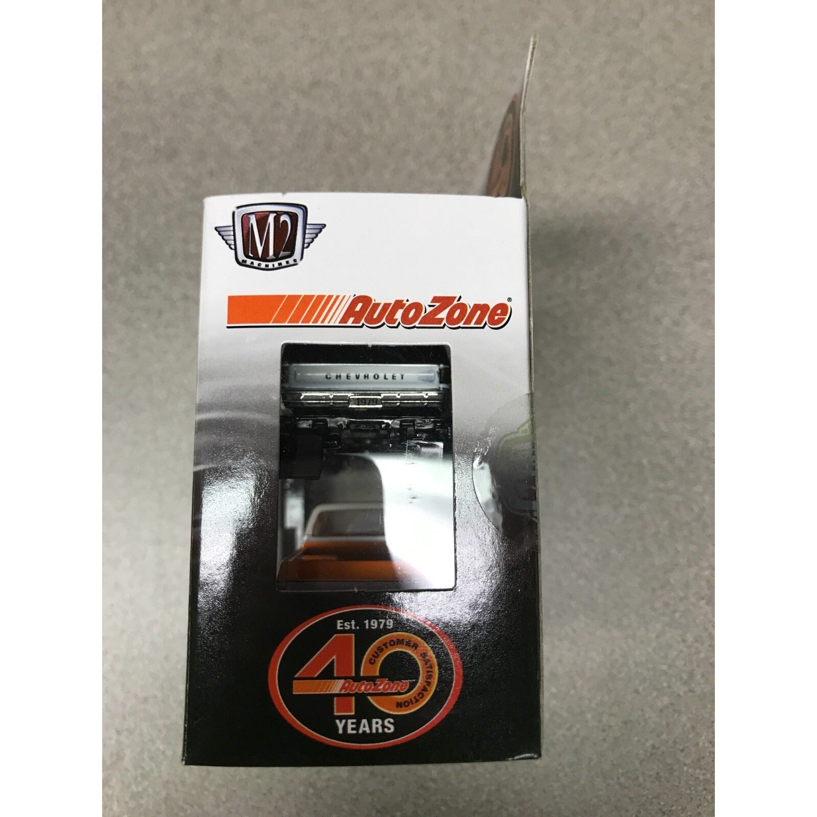 M2 AutoZone 1979 Chevrolet Scottsdale Trucks and Lift  side of box