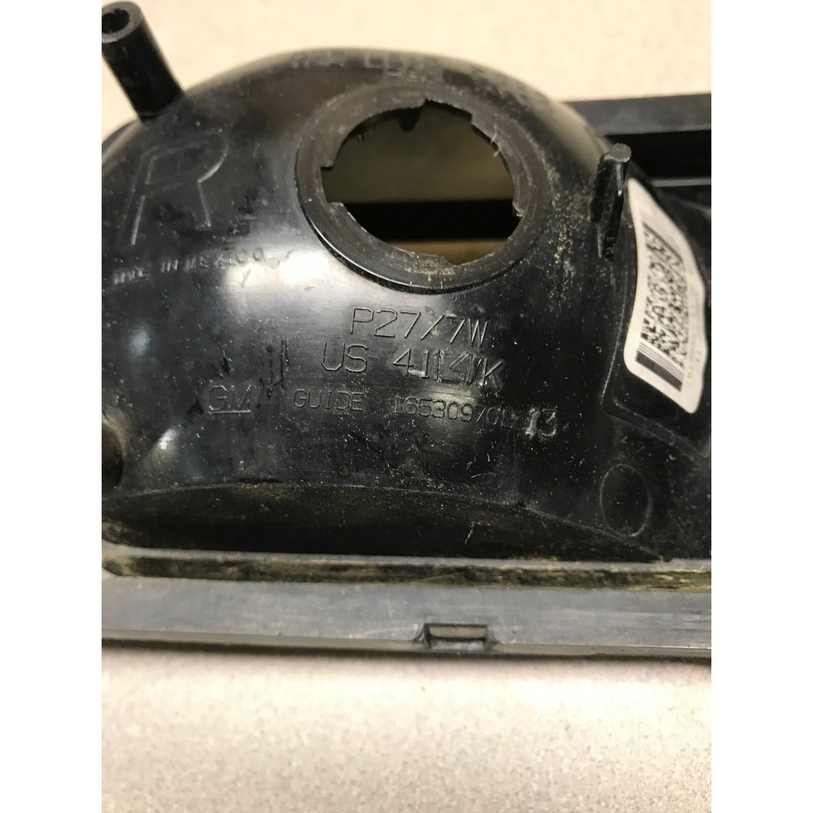 GM P27/7W Right Headlight Bottom Lense, Fits 2003 Chevy Silverado 2500HD back view part number stamp
