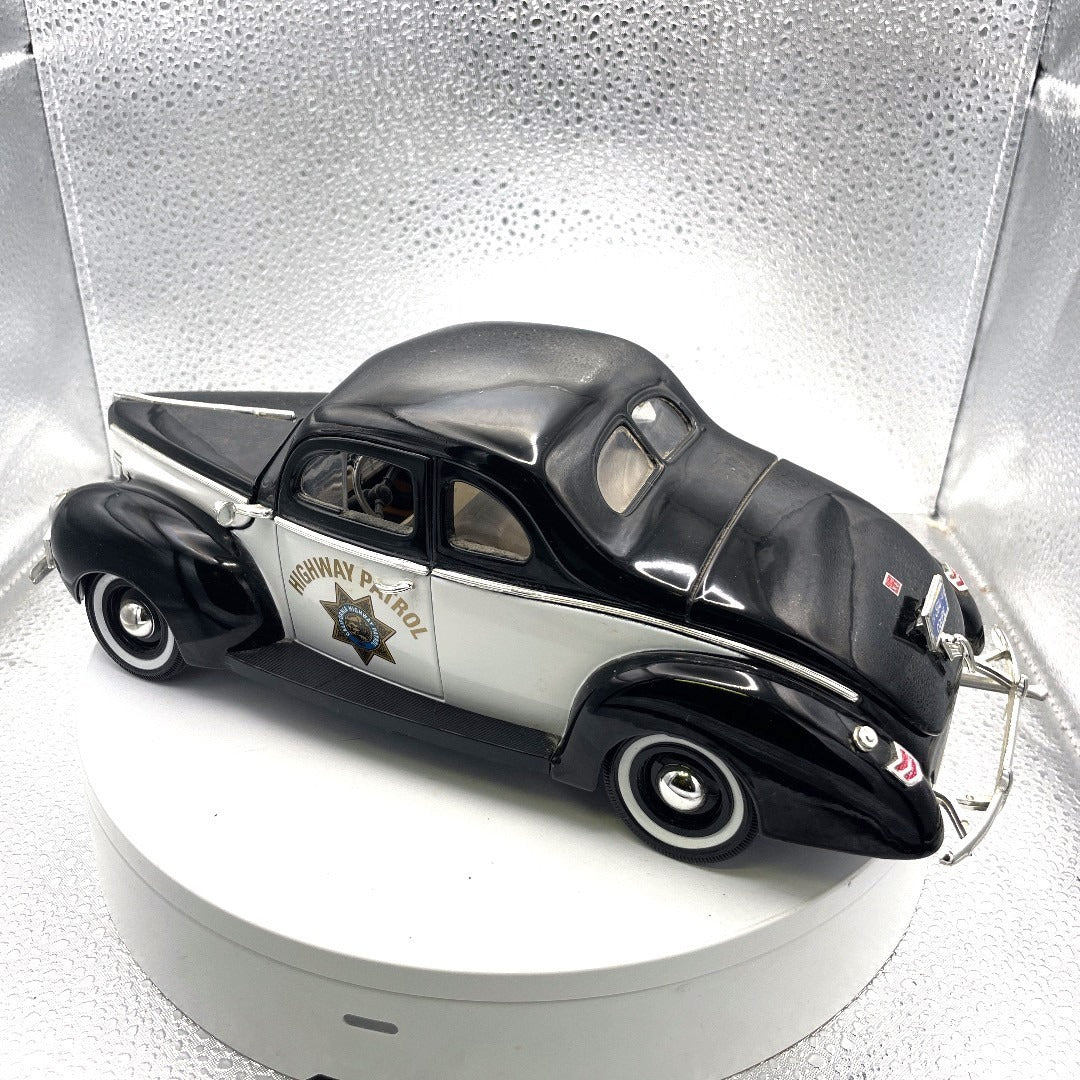 Motor Max 1940 Ford Sedan Coupe California Highway Patrol Die Cast drivers side/back end view