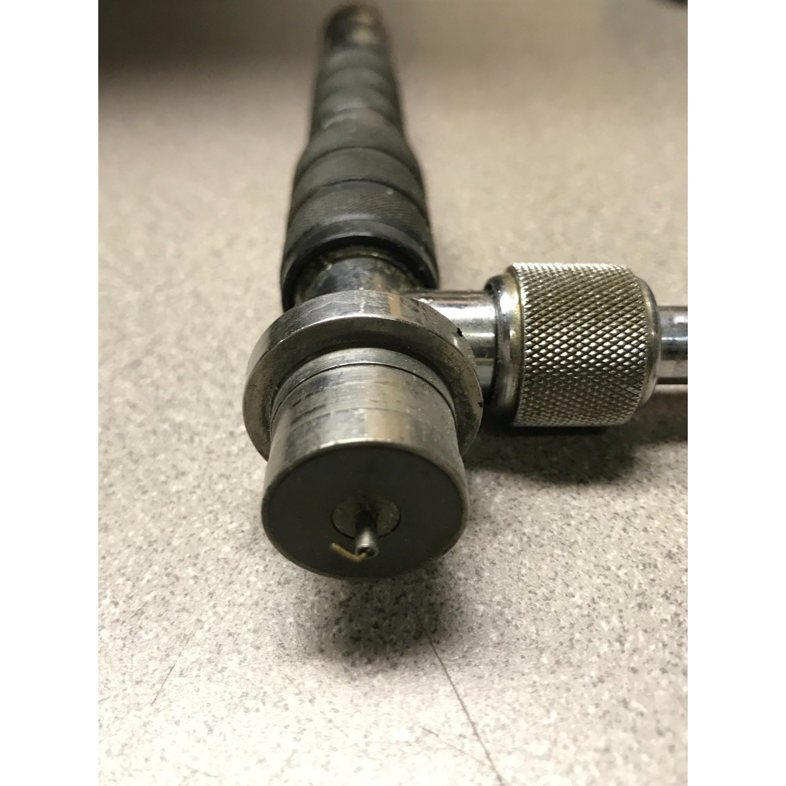 Microlab / FXR B-200A Dual Tuning Detector Mount closeup of connector end