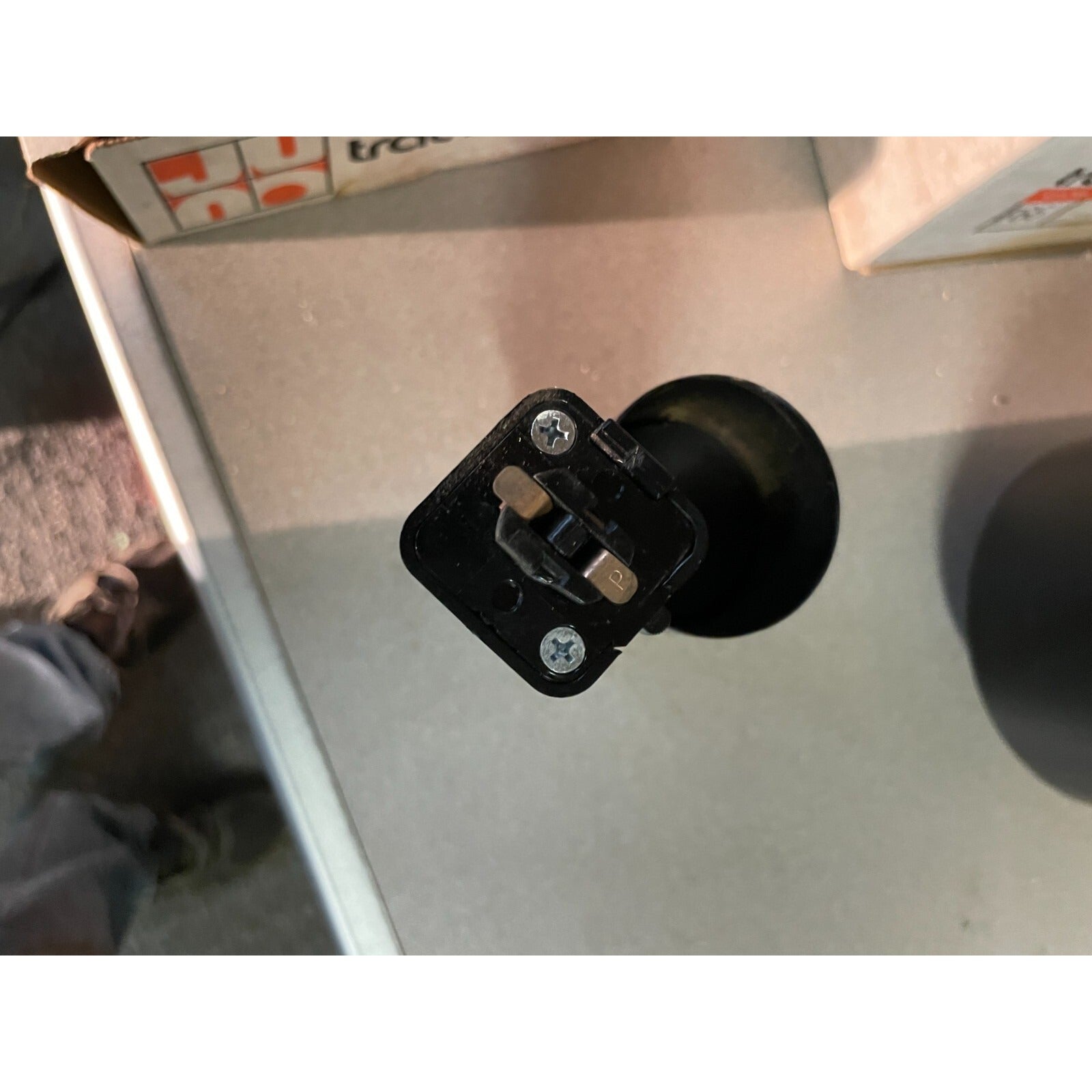 Juno Trac-Master Track Light Head Lamp Shade connector view