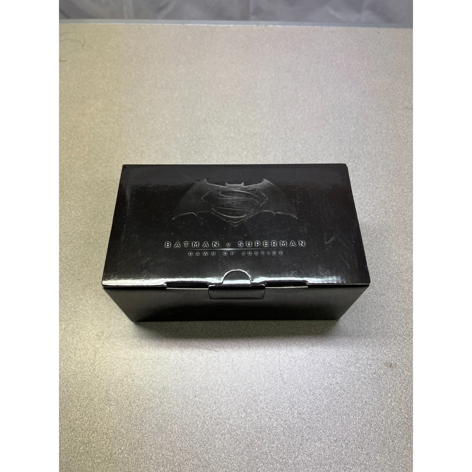 Hot Wheels: Batman v Superman Dawn of Justice (Comic Con Piece) box