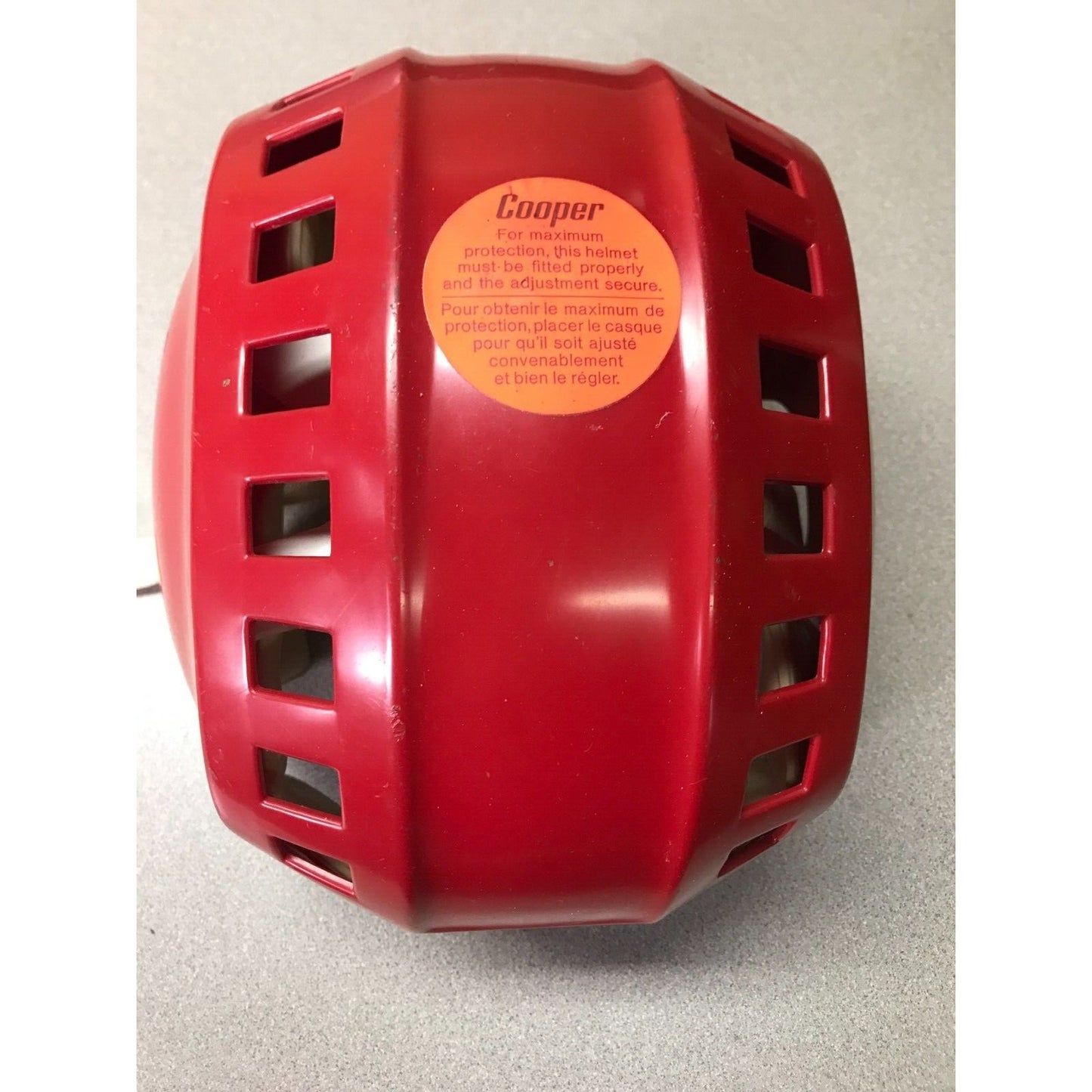 Cooper Sk400 Hockey Helmet Red top label view