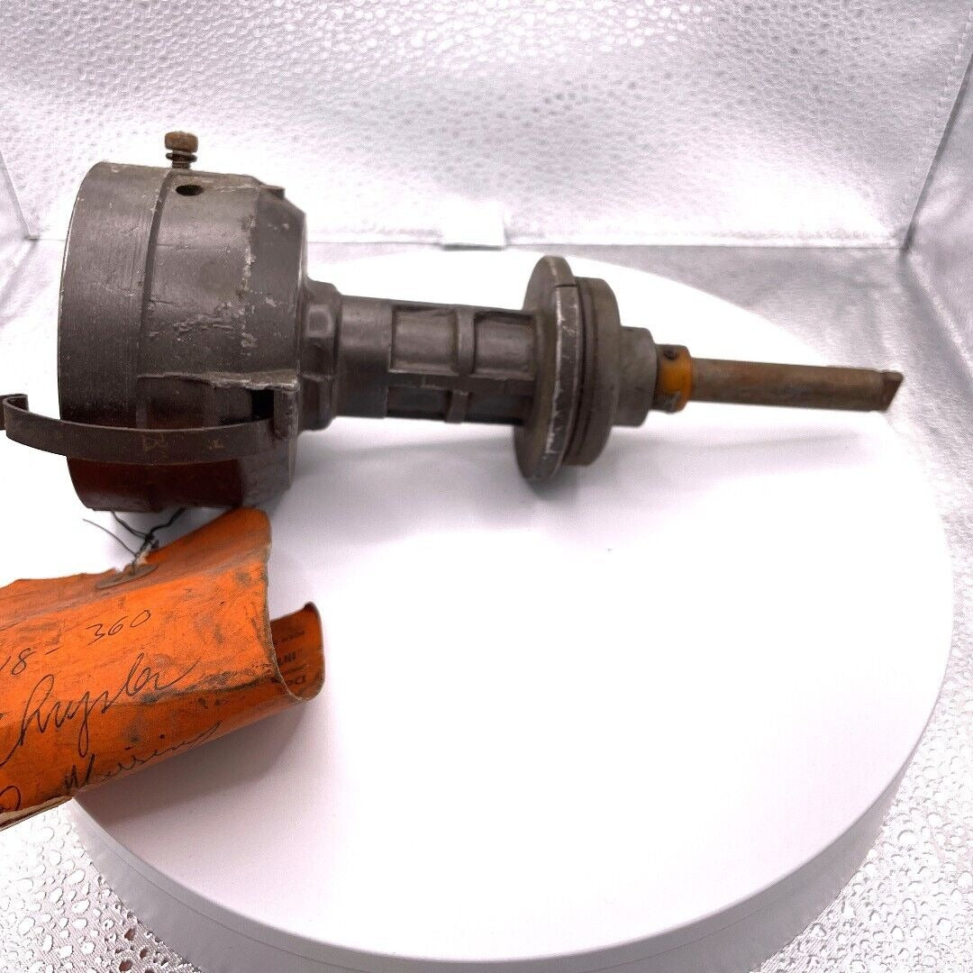 Distributor Housing-Shaft 2875032