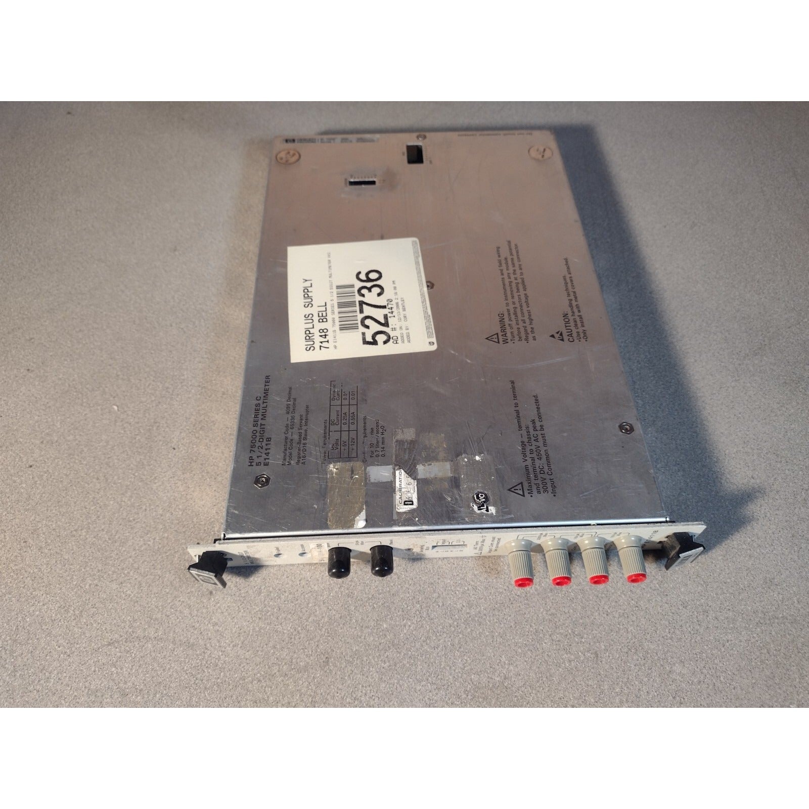 HP E1411B 75000 SERIES 5-1/2-DIGIT MULTIMETER top of unit