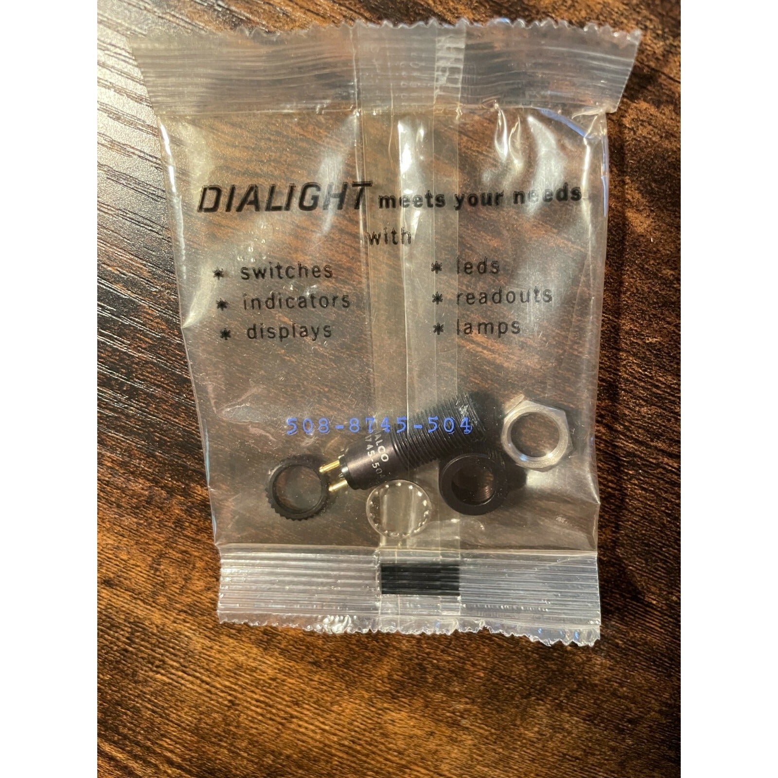 Dialight 508-8745-504 Dialco 75W 125V Lamp Socket Holder  socket in clear plastic bag