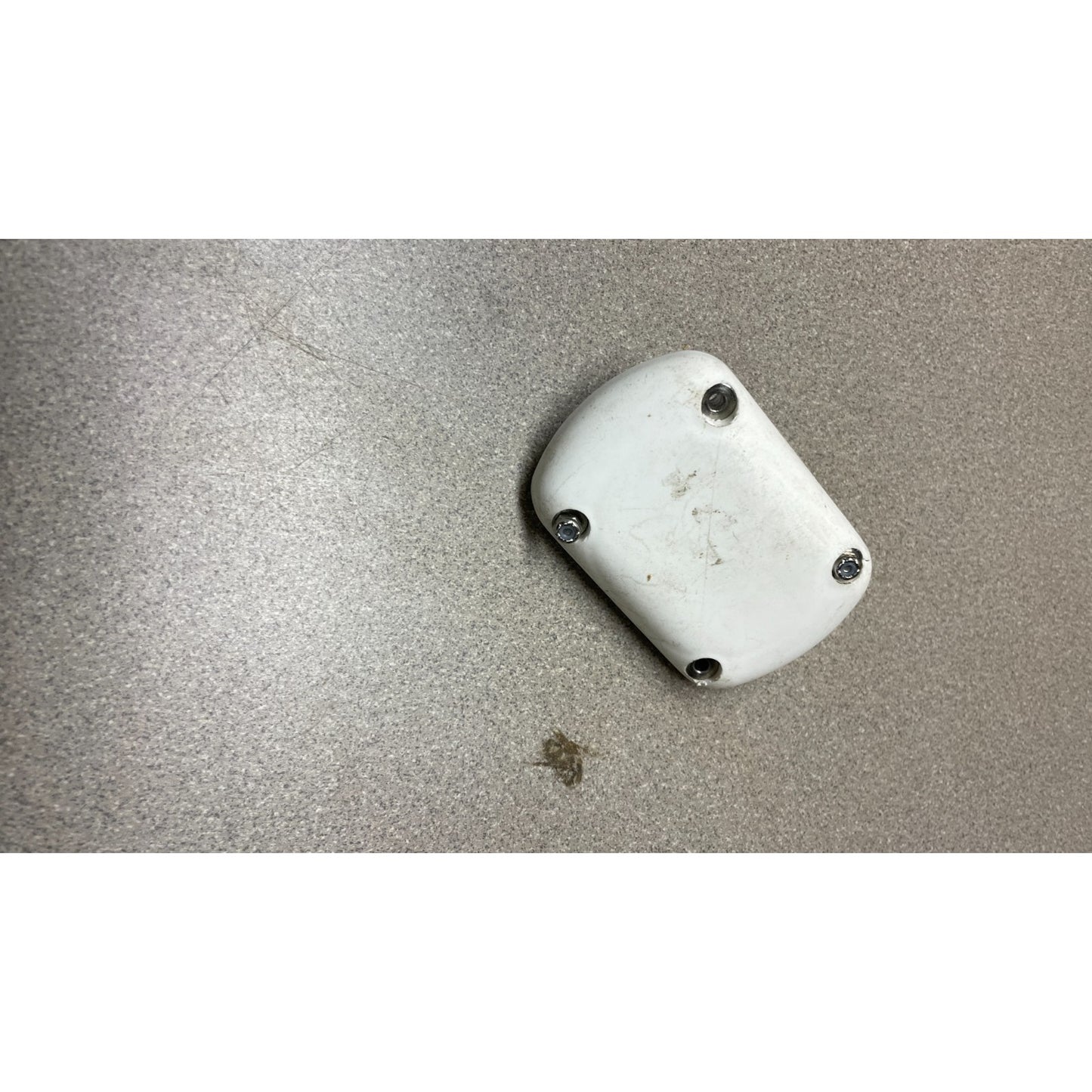 PCTEL 1270FW/F ANT-GPS Mini Arinc Antenna front of unit