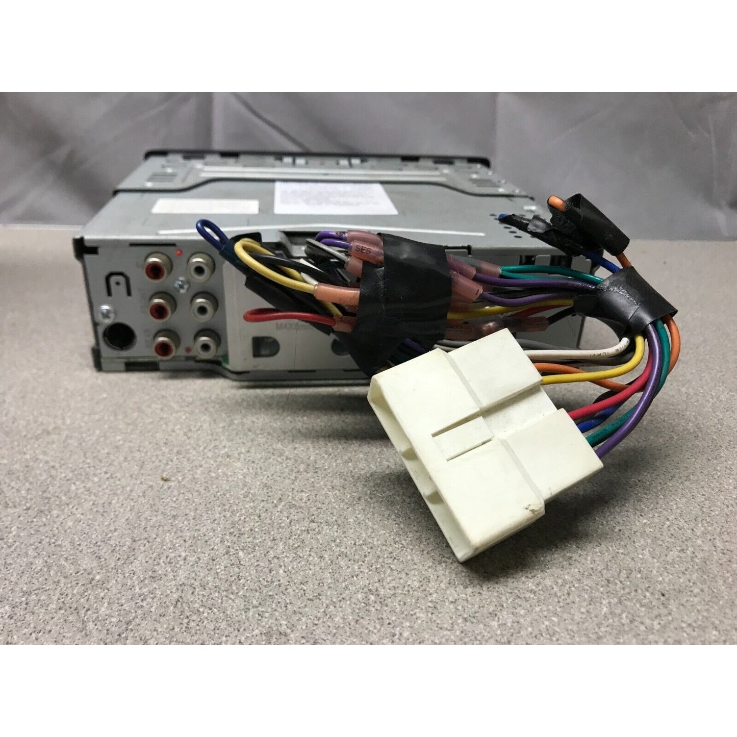 Kenwood Car Radio CD Receiver USB Interface KDC-HD548U back view connectors