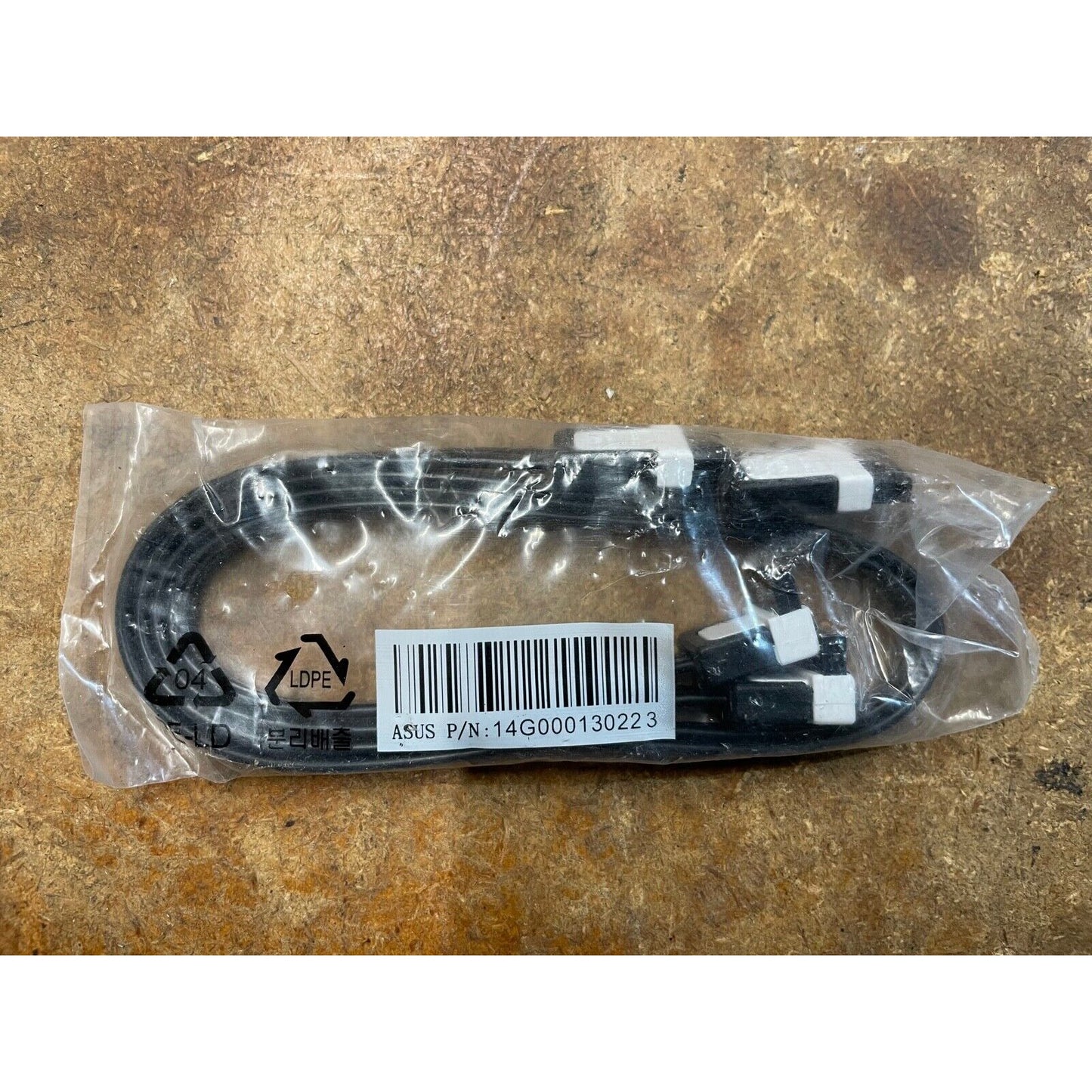 ASUS 14G000130223&nbsp;SATA cable 19.7" (0.5 m) SATA 7-pin Black
