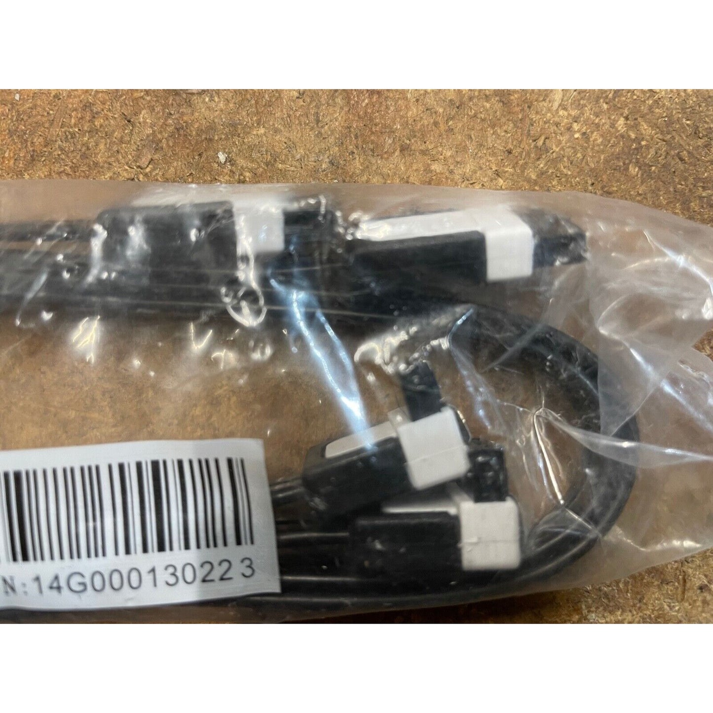 ASUS 14G000130223&nbsp;SATA cable 19.7" (0.5 m) SATA 7-pin Black