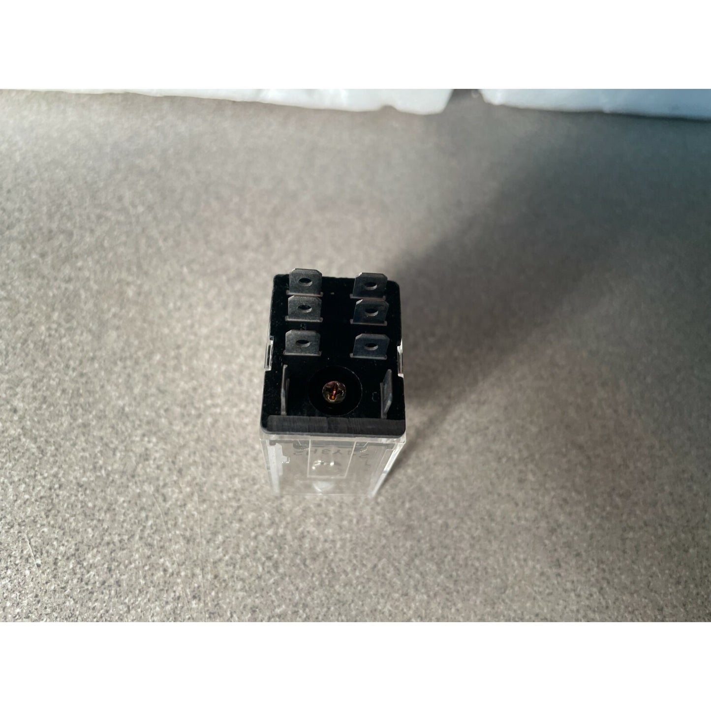 Omron LY1 12VDC SPDT Relays (Lot of 38) connector and side view