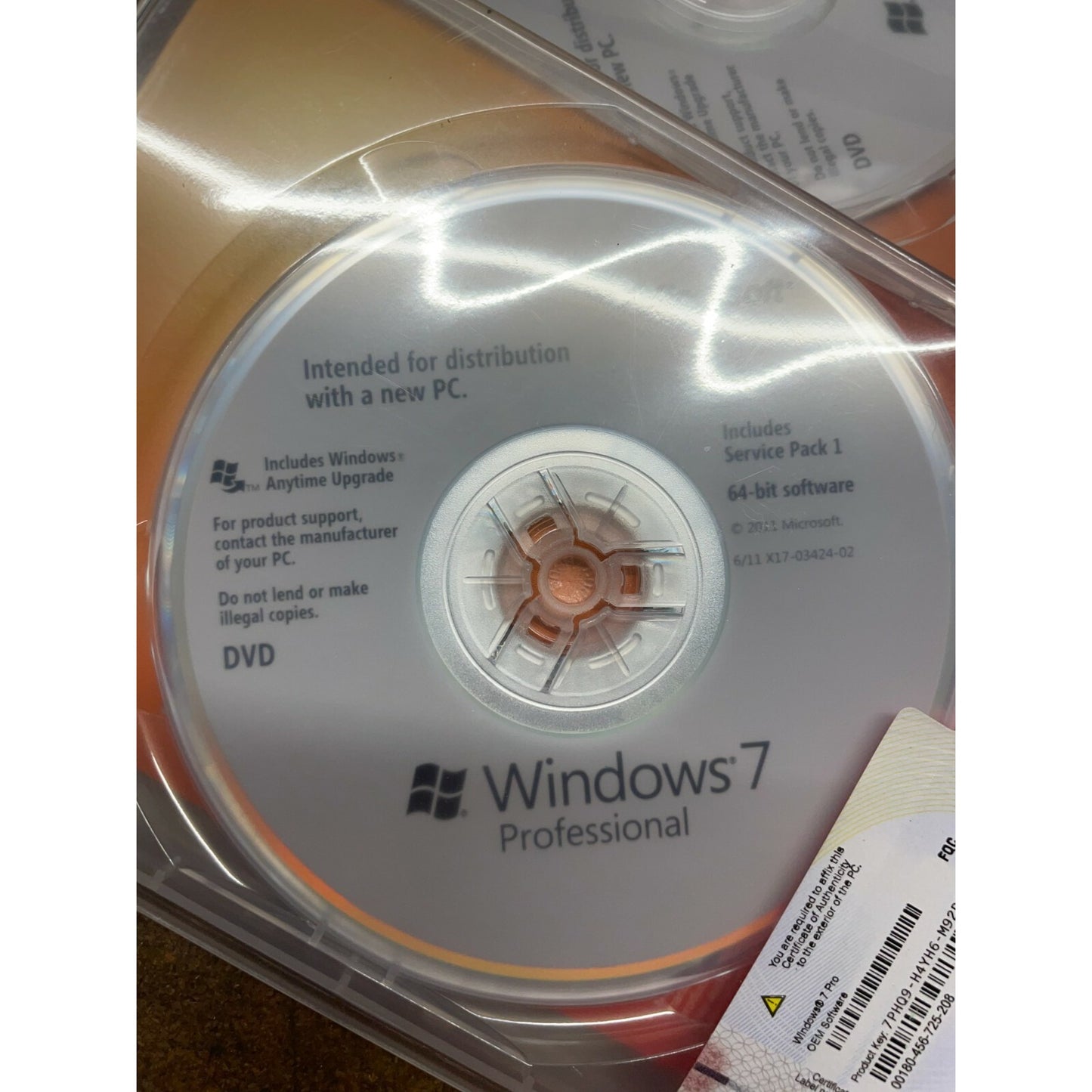 Windows 7 Professional DVD closeuo