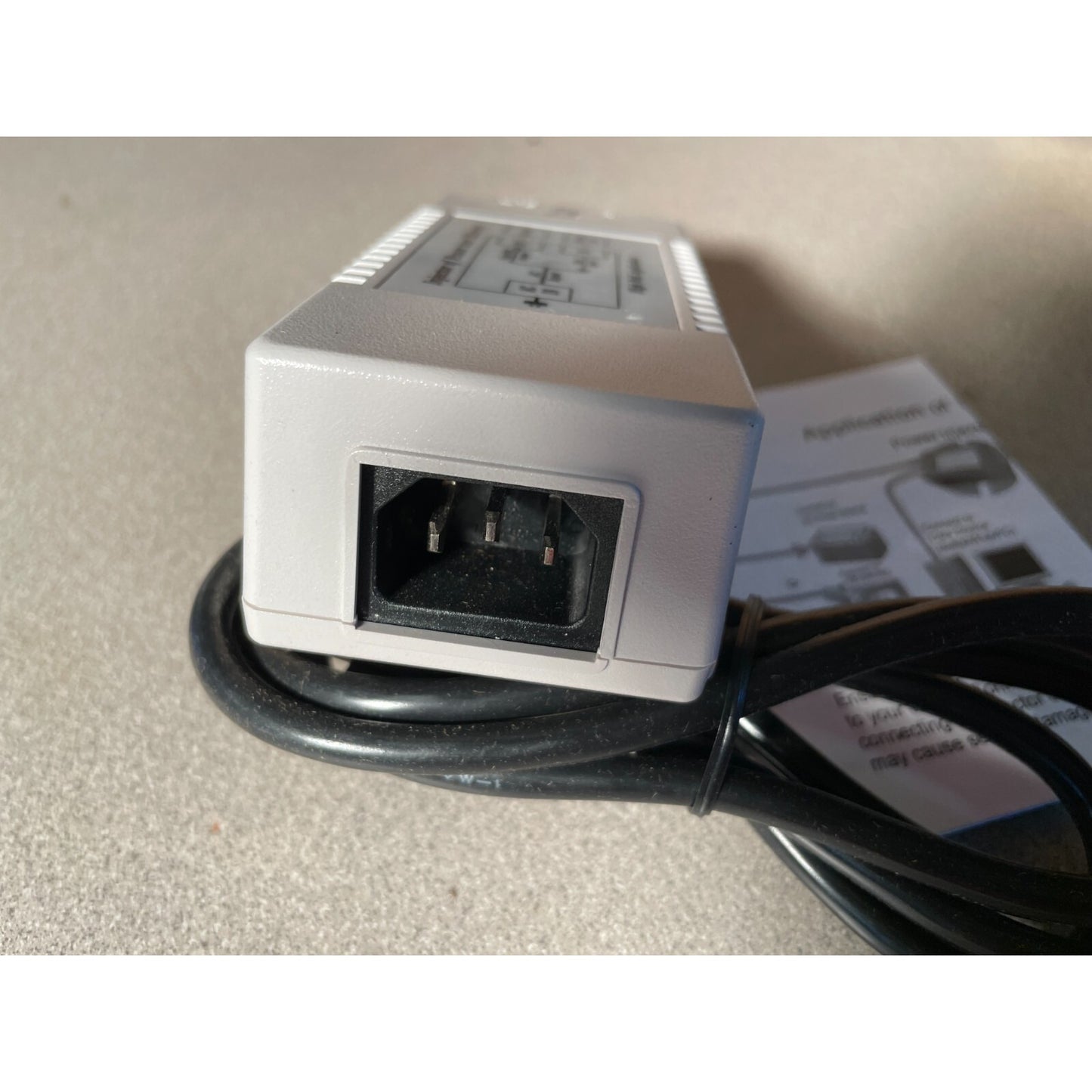 PoE+ Power Over Ethernet Injector TP-POE-HP-48 power connector