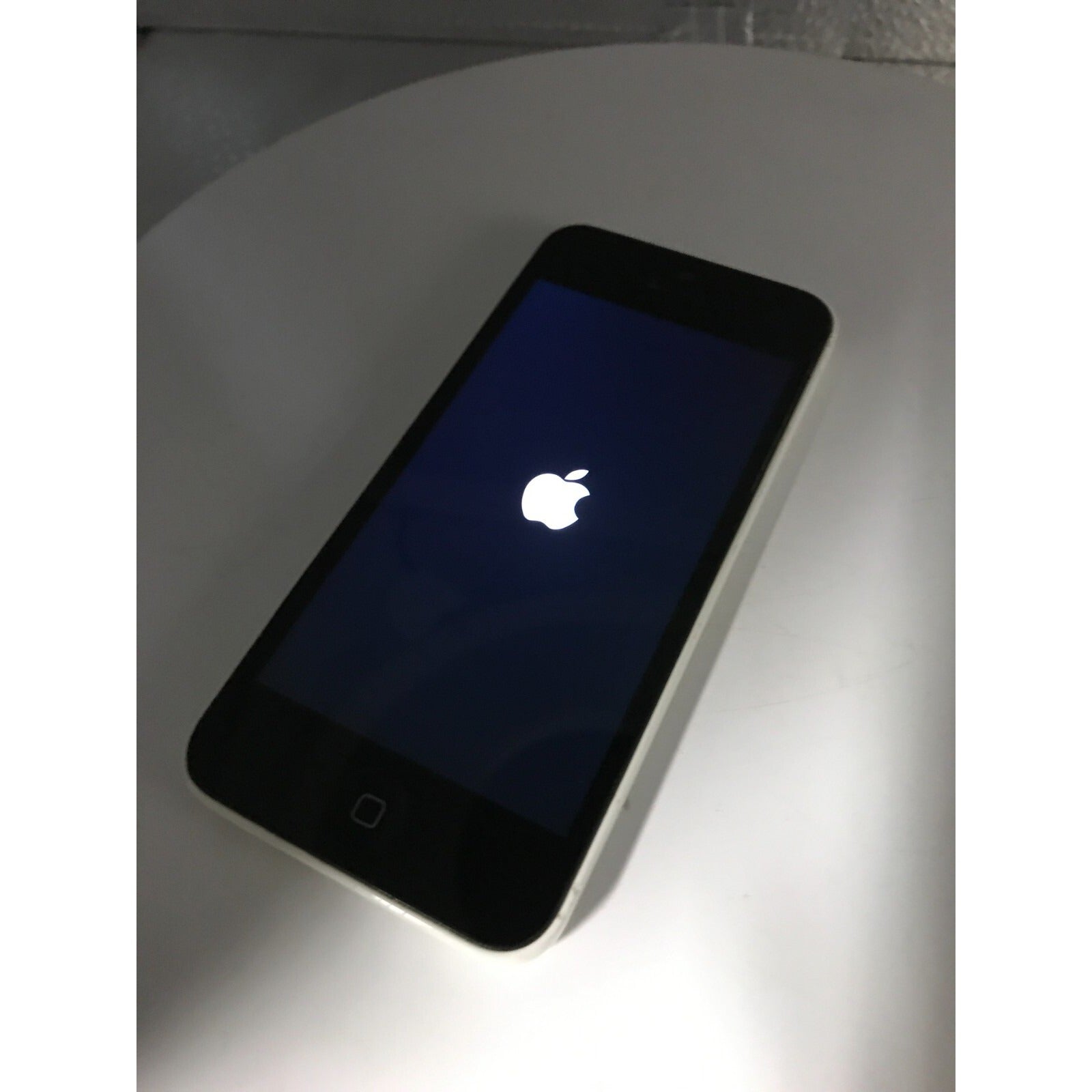 iPhone 5C Model A1532 White Apple logo