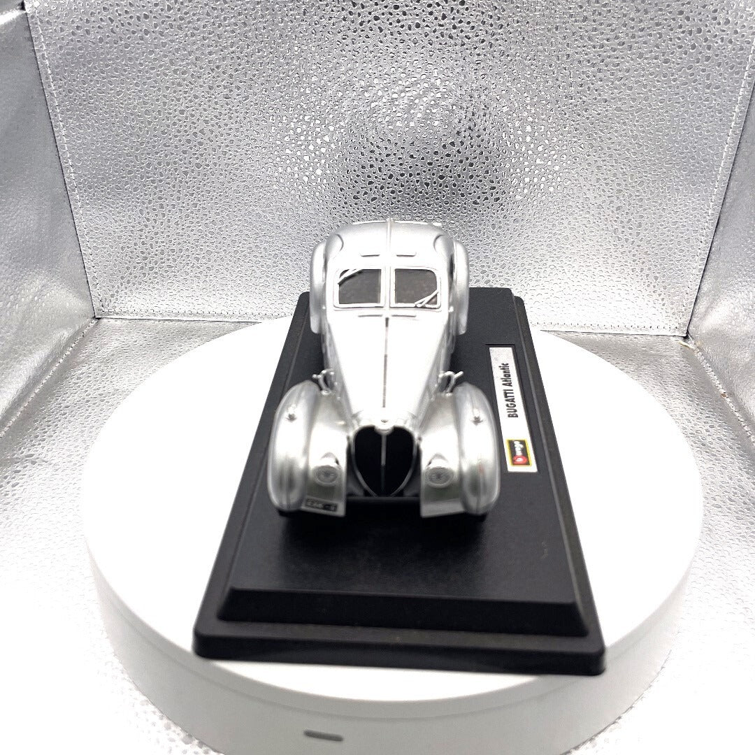 Burago Bugatti 57 SC Atlantic Silver Die Cast, Scale: 1/24 front view