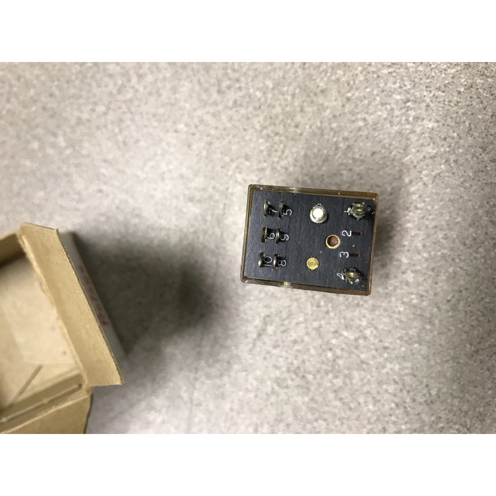 Magnecraft Relay W67CSX-1, Nom. Volts=6, Res. OHMs=52, Cont. Rating =3A bottom of relay