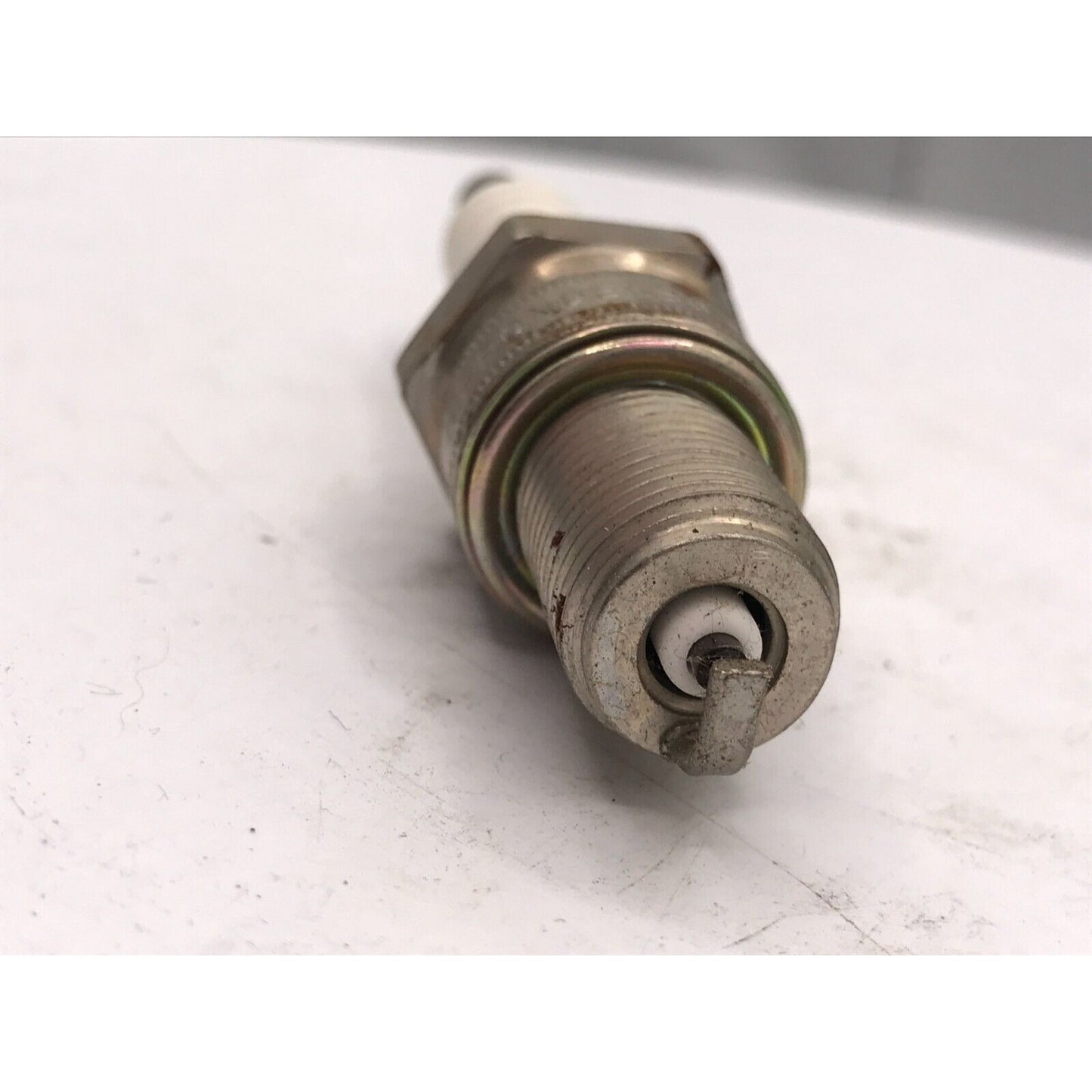 Nippondenso Spark Plug W20EKR-S11