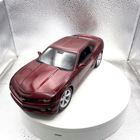 Maisto 2010 Chevrolet Camaro Red Die Cast, Scale: 1/18 11320 front/driver's side view
