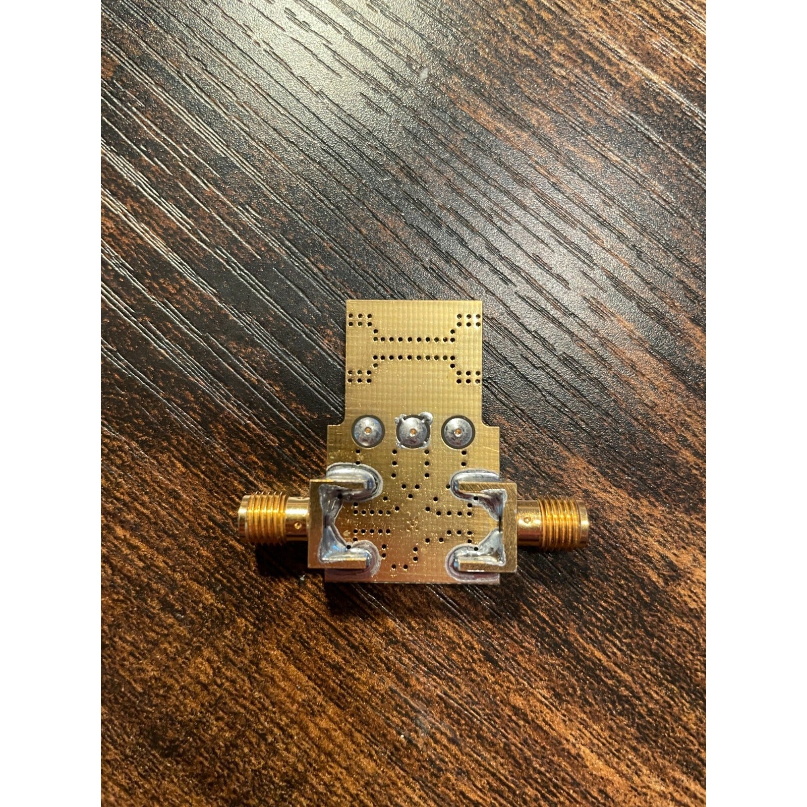 Hittite 120586-1 back view of transistor