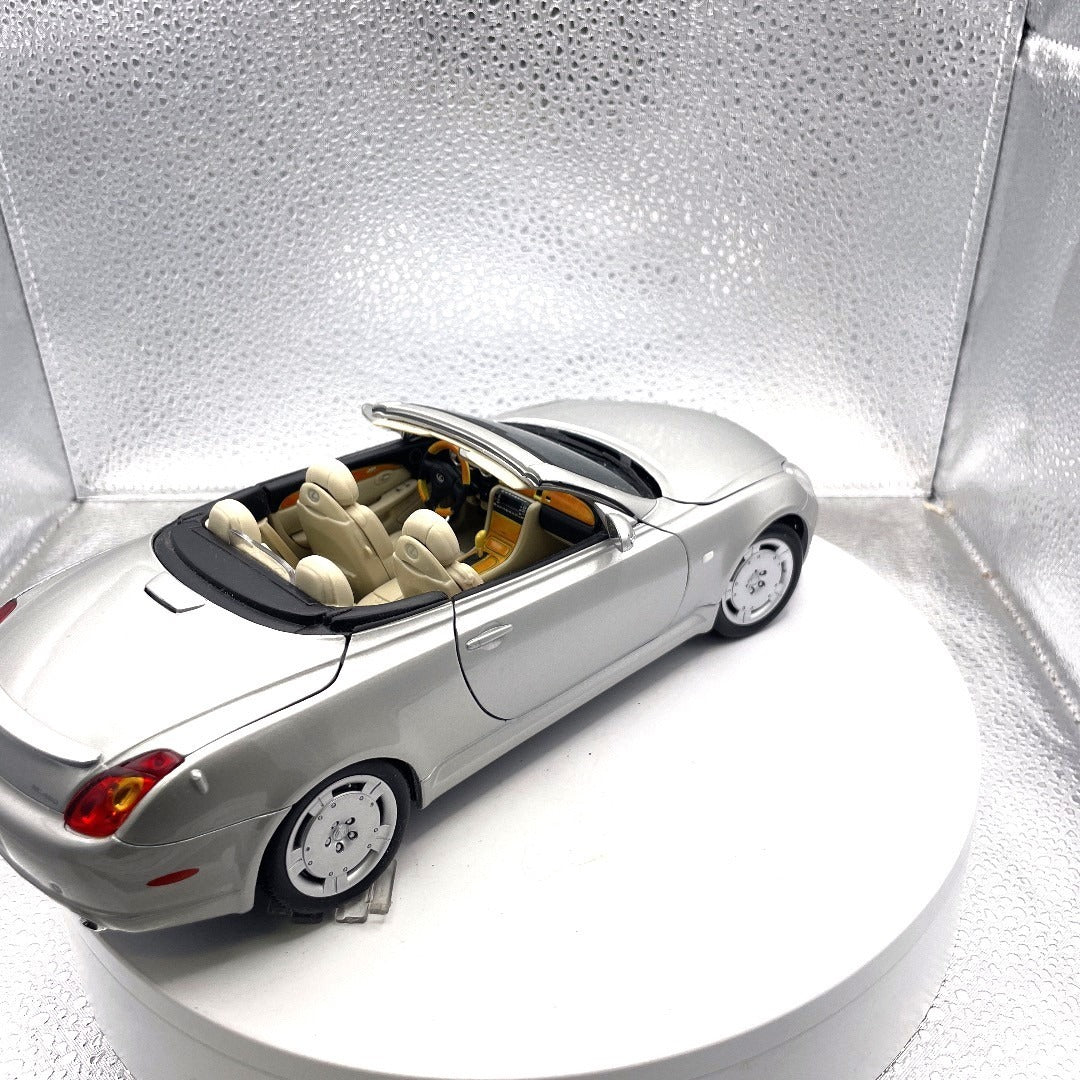 Maisto Lexus SC 430 Silver Die Cast, Scale: 1/18 back end/passenger side view