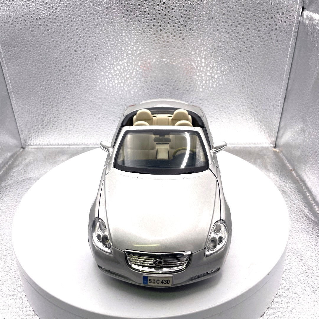 Maisto Lexus SC 430 Silver Die Cast, Scale: 1/18 front end view