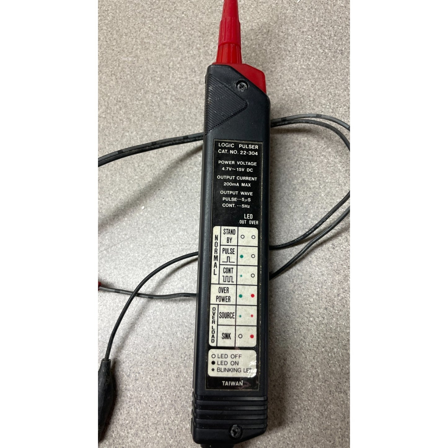 Micronta Digital Logic Pulser 22-304 back panel product details