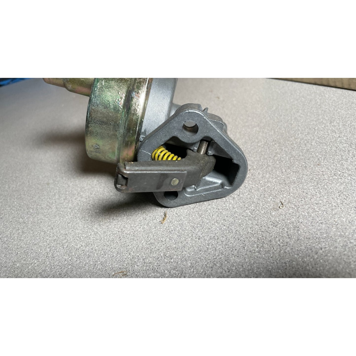 Borg Warner FP4503, AC 40446 Mechanical Fuel Pump bottom view of pump