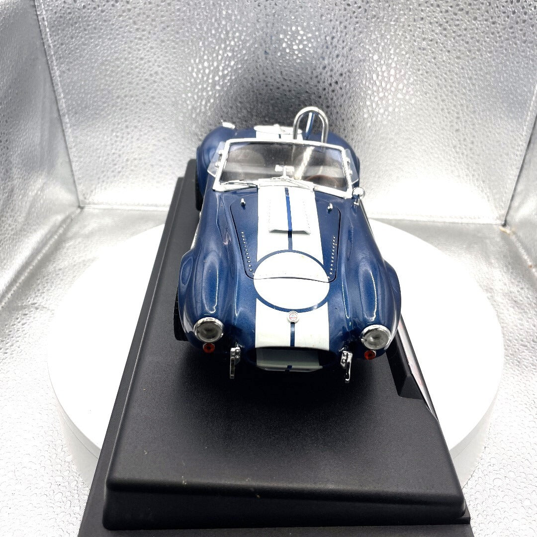 1965 Shelby Cobra 427 S/C Blue Die Cast Carroll Shelby Sig, Scale: 1/18 front end view