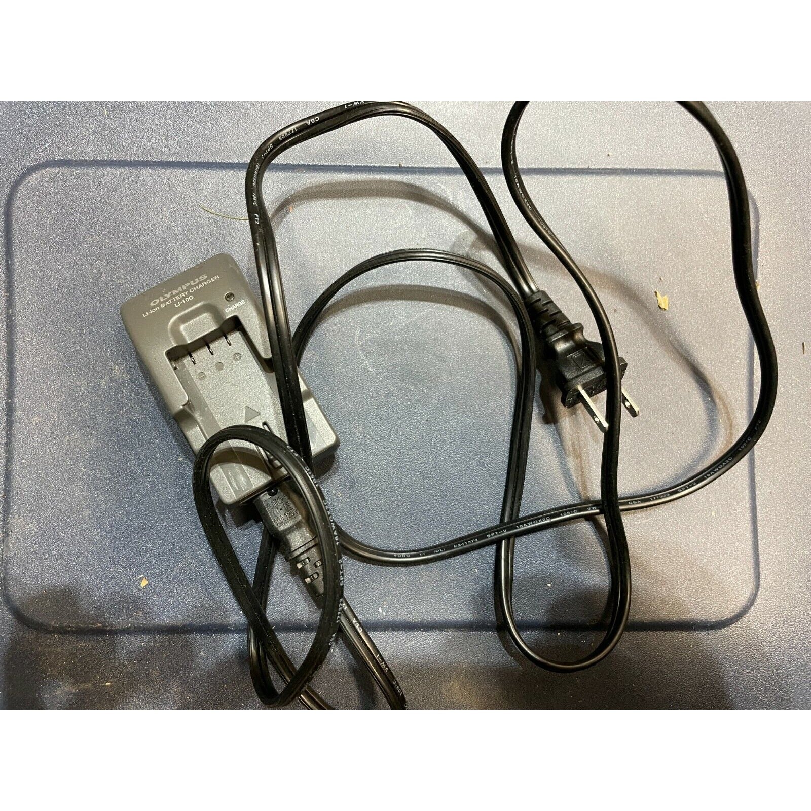 Olympus Li-ion Battery Charger LI-106 With Power Cord