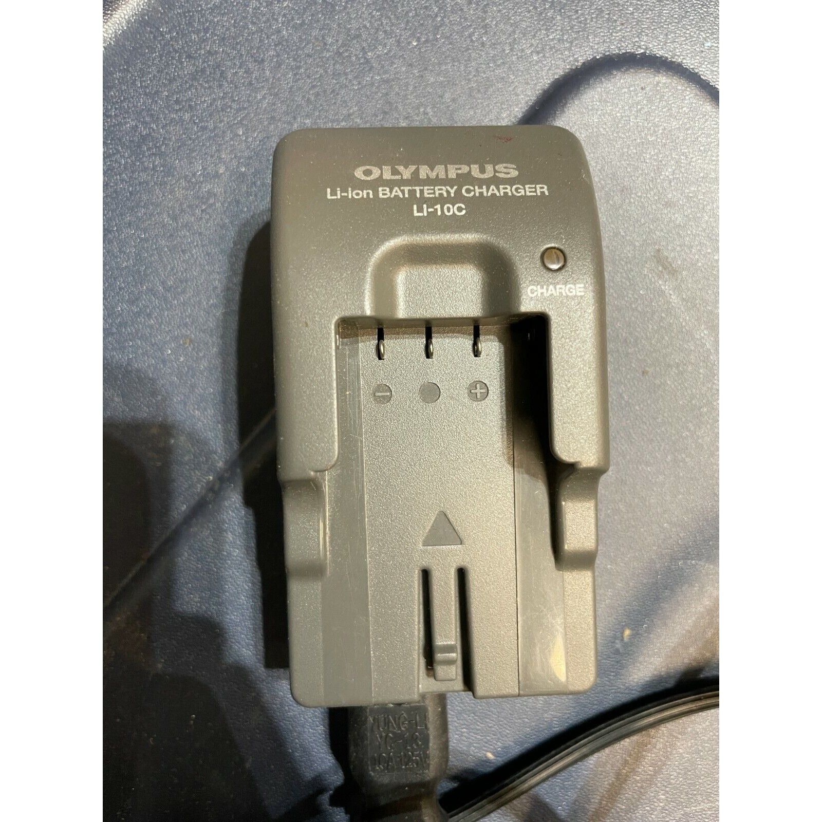 Olympus Li-ion Battery Charger LI-106 With Power Cord