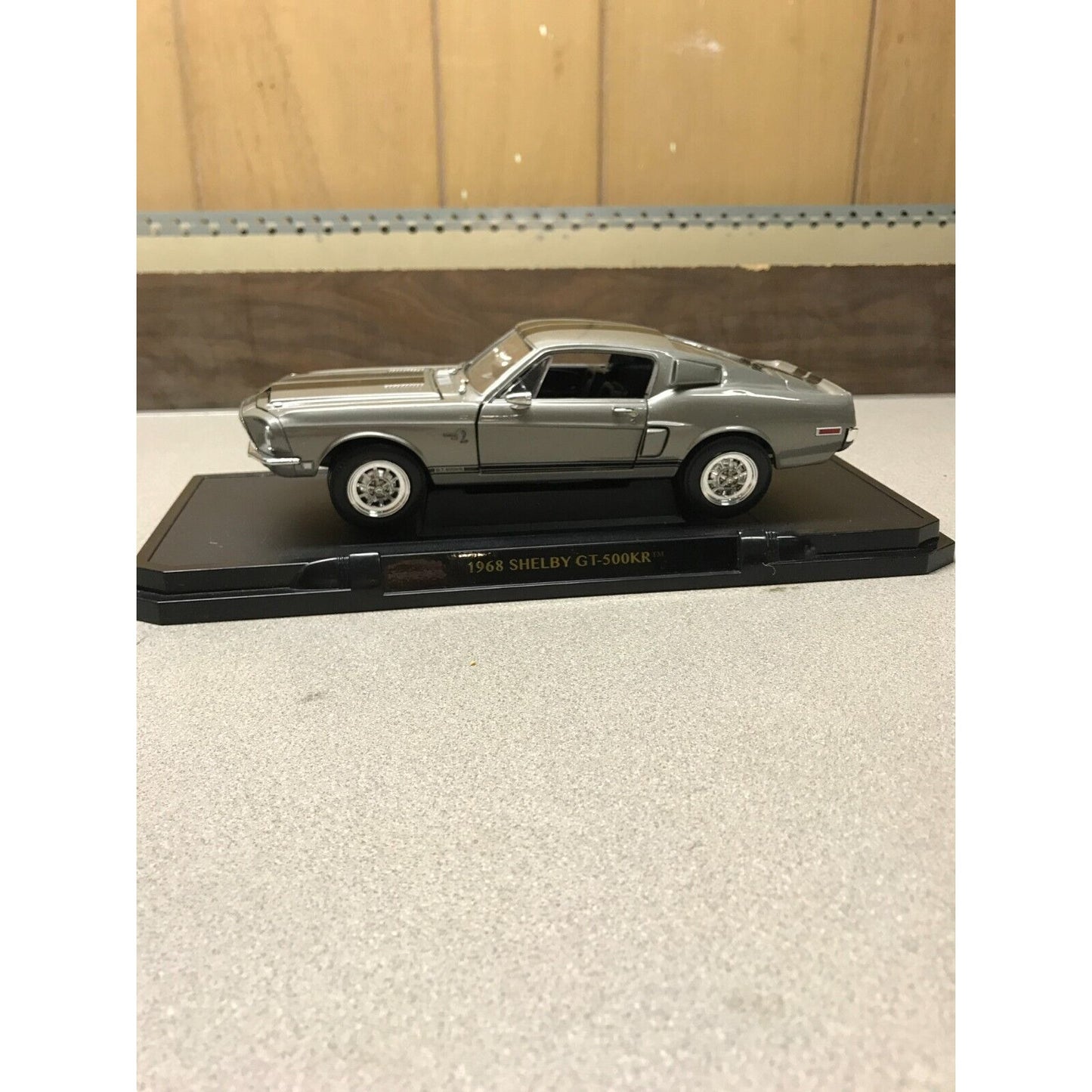 Road Signature 1968 Shelby GT-500KR Grey Die Cast, 1/18 Scale With Base driver's side view