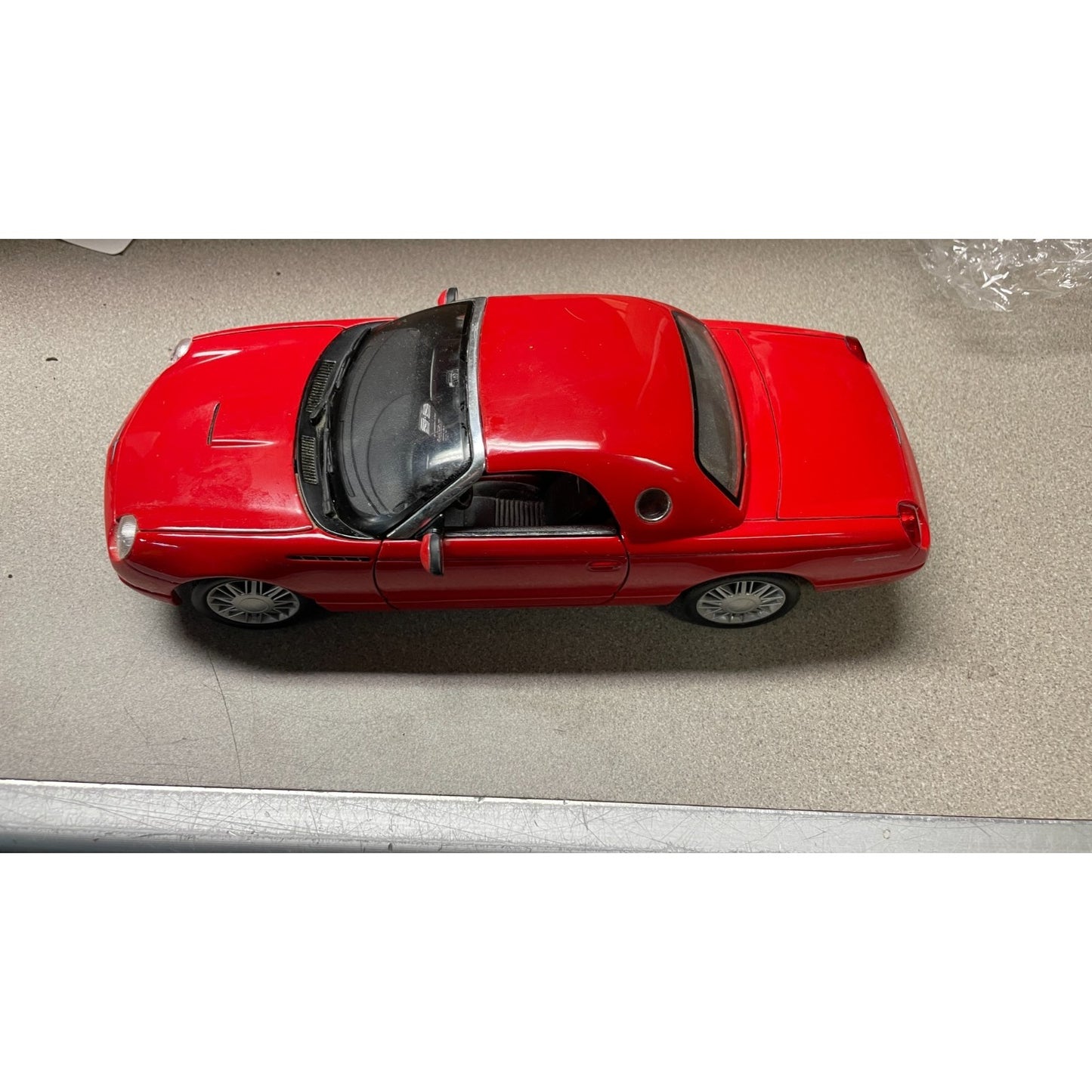 Maisto Ford Thunderbird Red Convertible Die Cast, Scale: 1/18 drivers side view