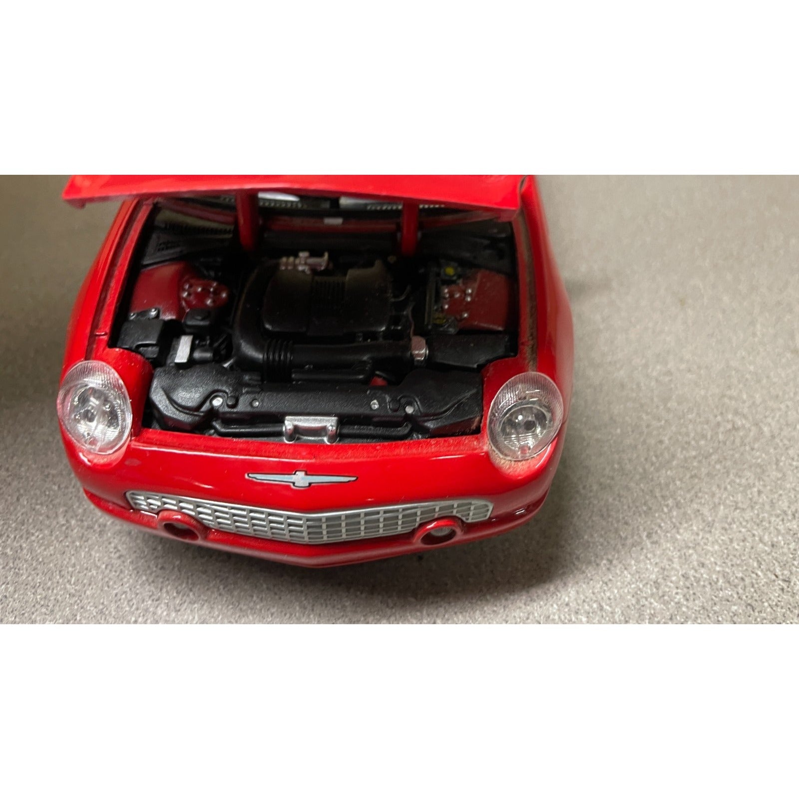 Maisto Ford Thunderbird Red Convertible Die Cast, Scale: 1/18 closeup of engine