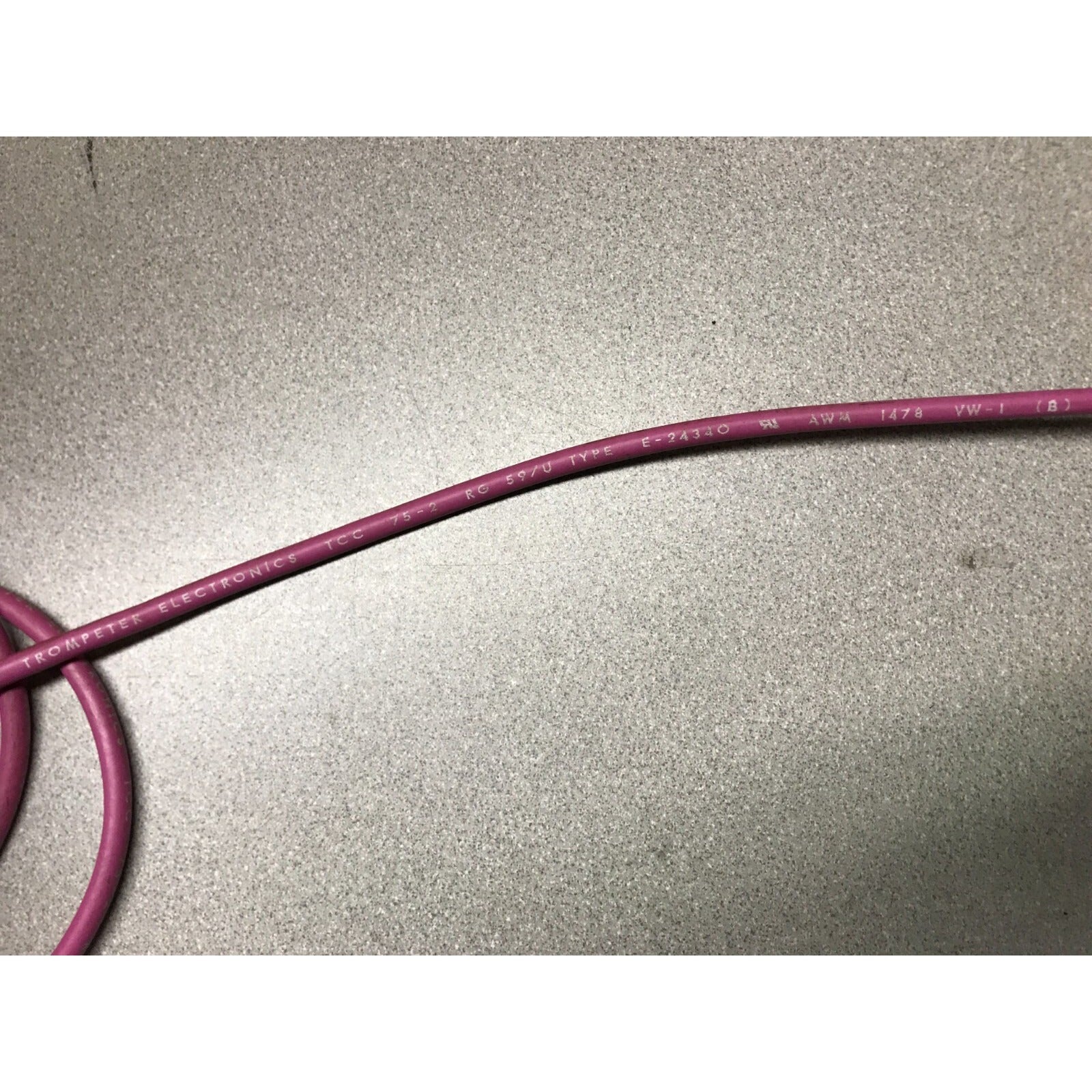 Trompeter Electronics 6ft cable E-2434O with adapter cable closeup