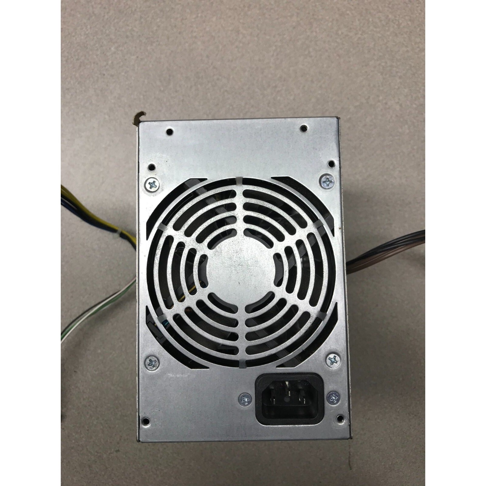 HP PC8022 503378-001 6pin HP-D3201E0 fan and outlet side view