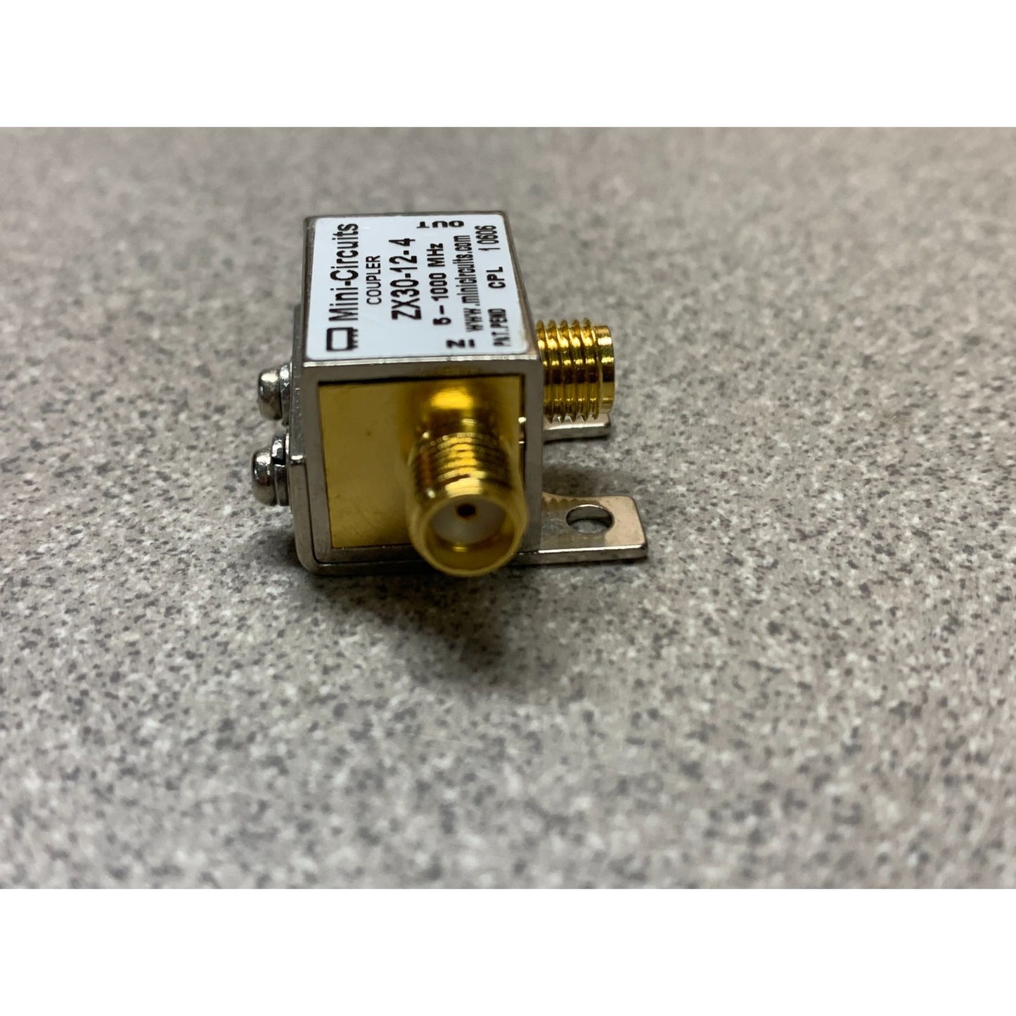 Mini-Circuits Coupler ZX30-12-4 5-1000MHz side connector view