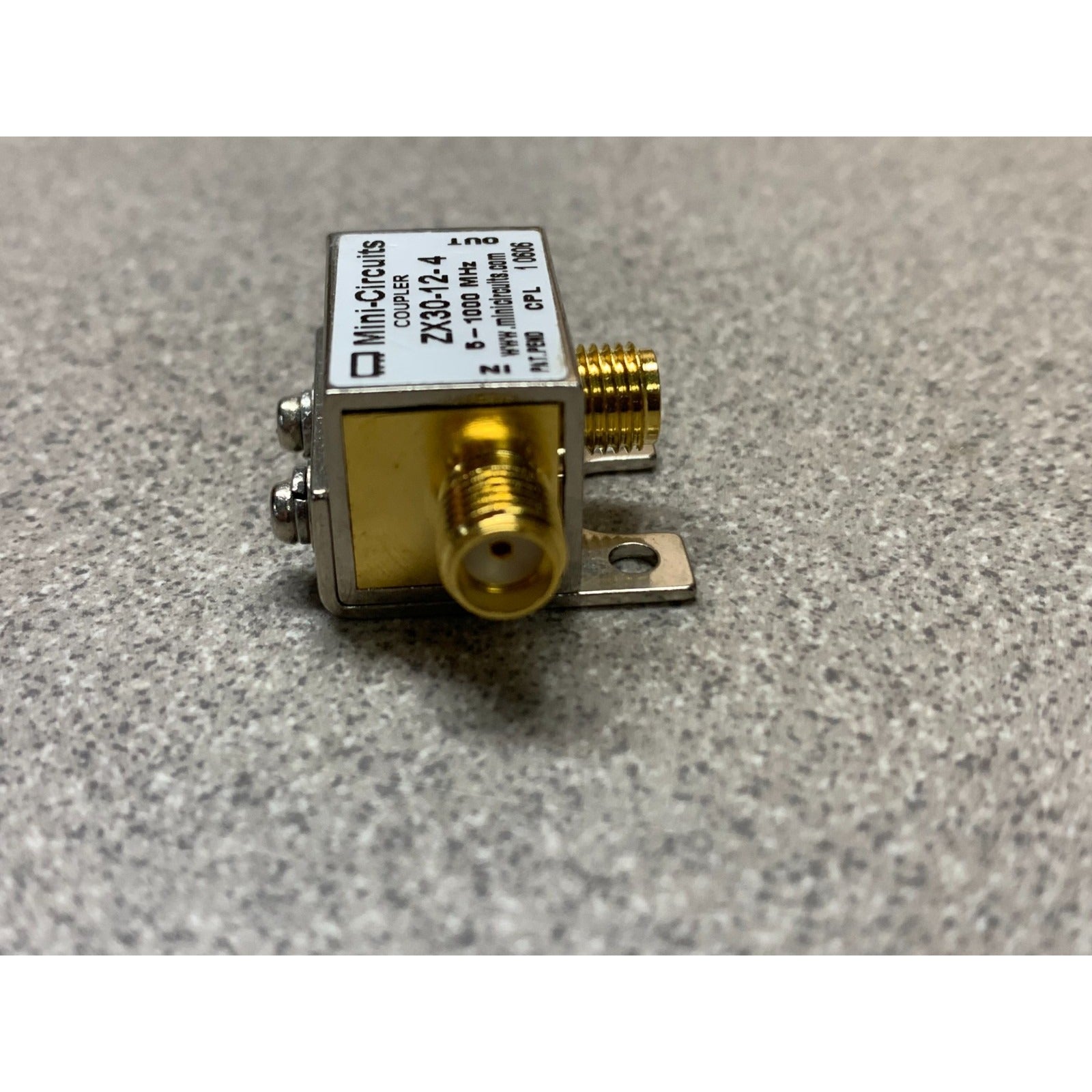 Mini-Circuits Coupler ZX30-12-4 5-1000MHz side connector view