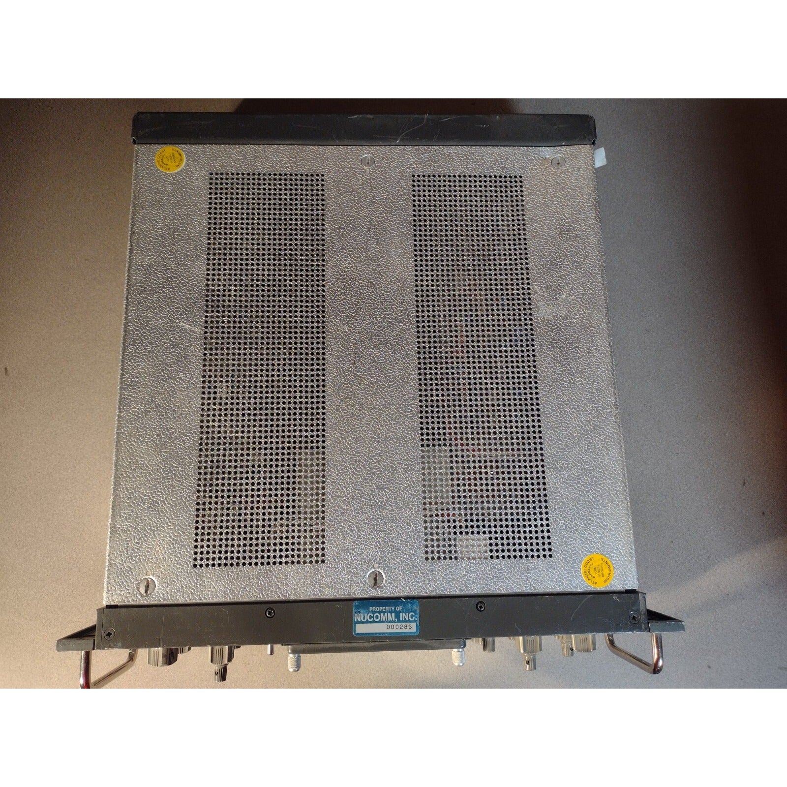 Tektronix 1485R Waveform Monitor top view