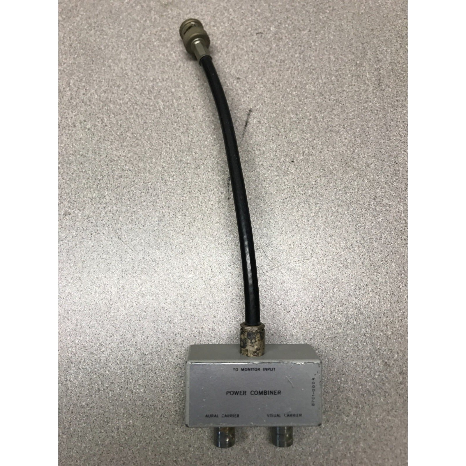 Power Combiner 8701-0004 Aural and Visual Input to Monitor Input
top view with cable connection