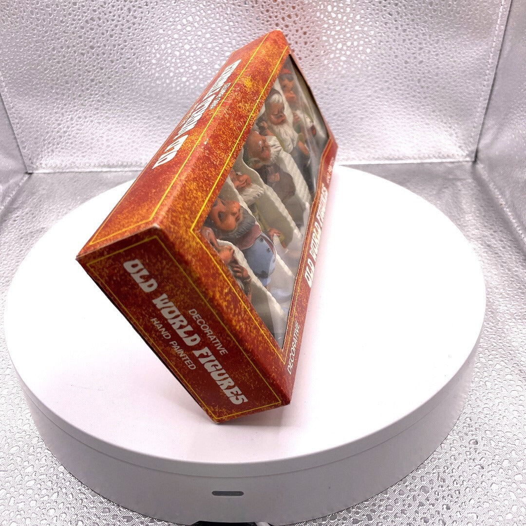 Ho Cheong Plastic Works Old World Hand Painted Figures No. 8016-6
side of package