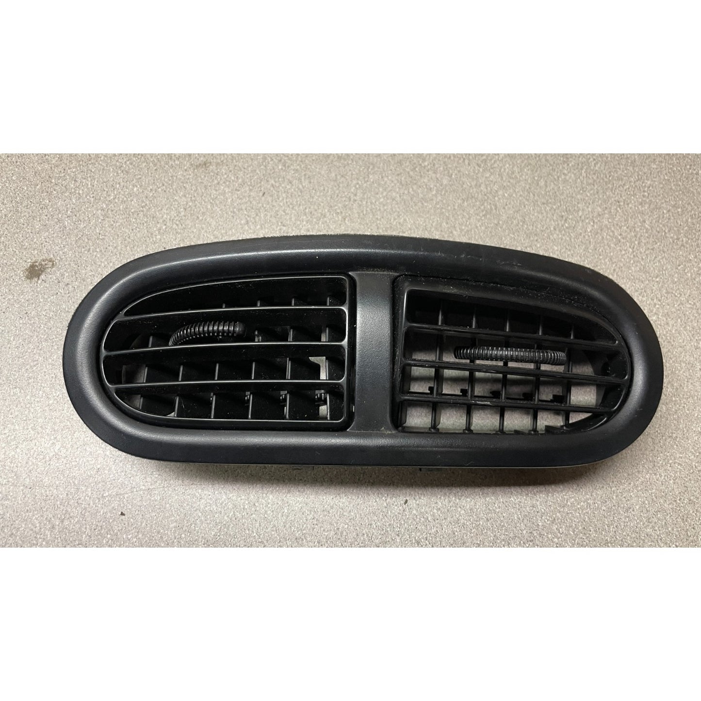 OEM Honda Civic Del Sol Dash Dual Air Vent SR2 00 CTR front view vents open