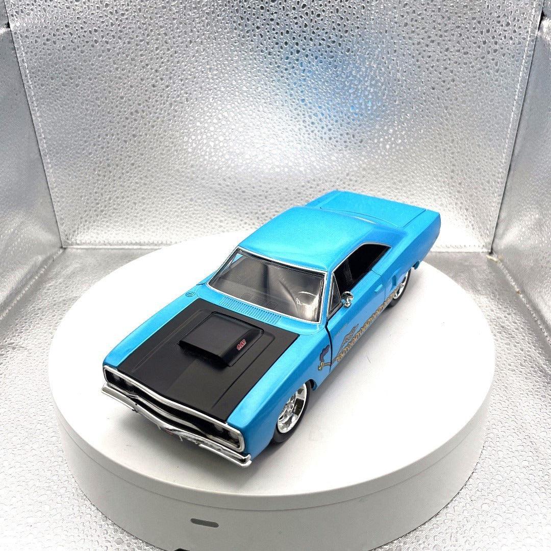 Jada Toys 1970 Plymouth Road Runner Blue Decal Die Cast, Scale: 1/24, No. 32540, Looney Tunes! front end/drivers side view