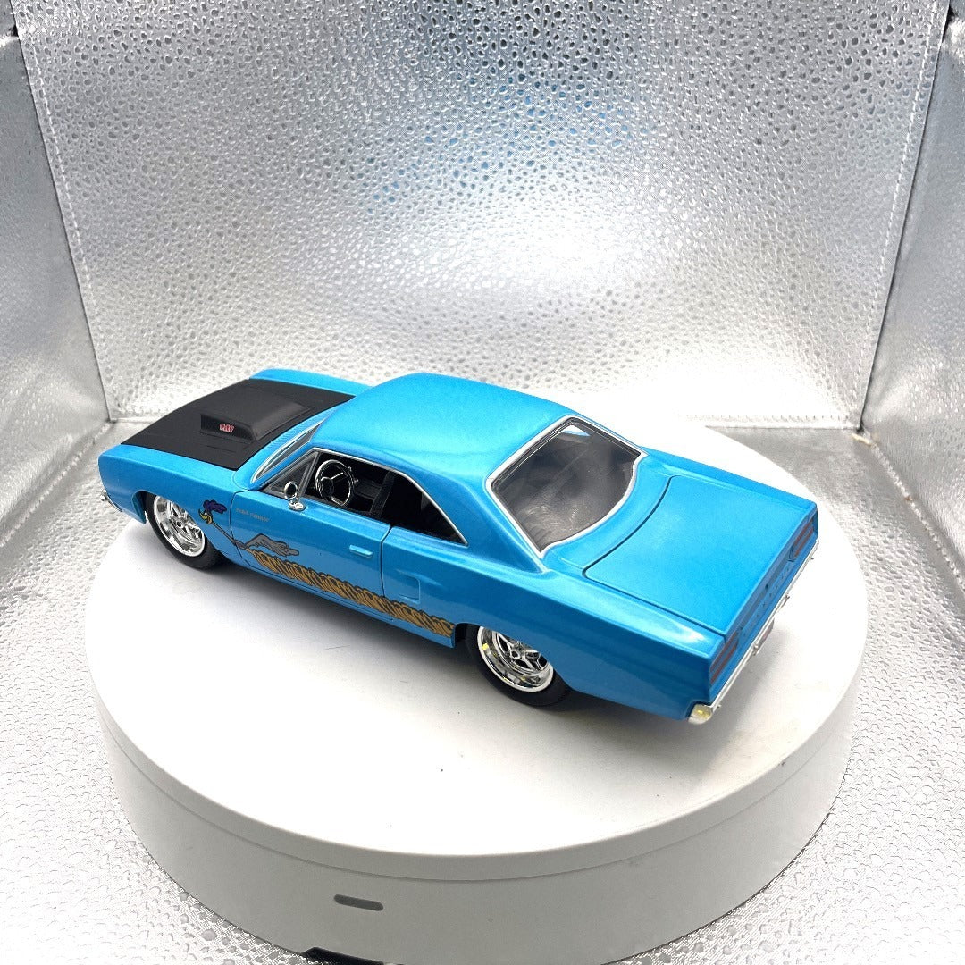 Jada Toys 1970 Plymouth Road Runner Blue Decal Die Cast, Scale: 1/24, No. 32540, Looney Tunes! drivers side/back end view