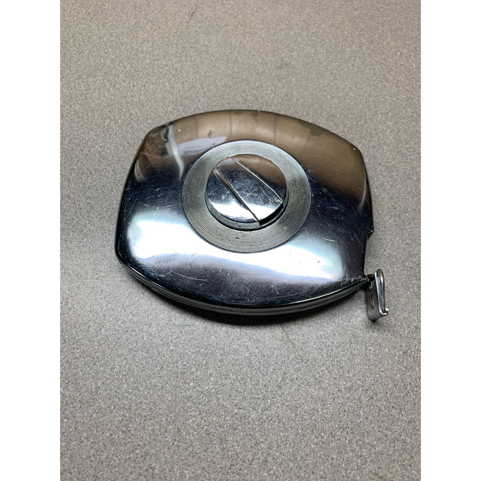 Vintage Measuring Tape 100ft Stanley Steelmaster back side with clip