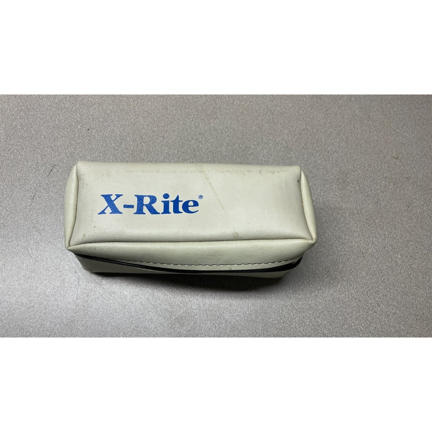 X-Rite 400 top of case view