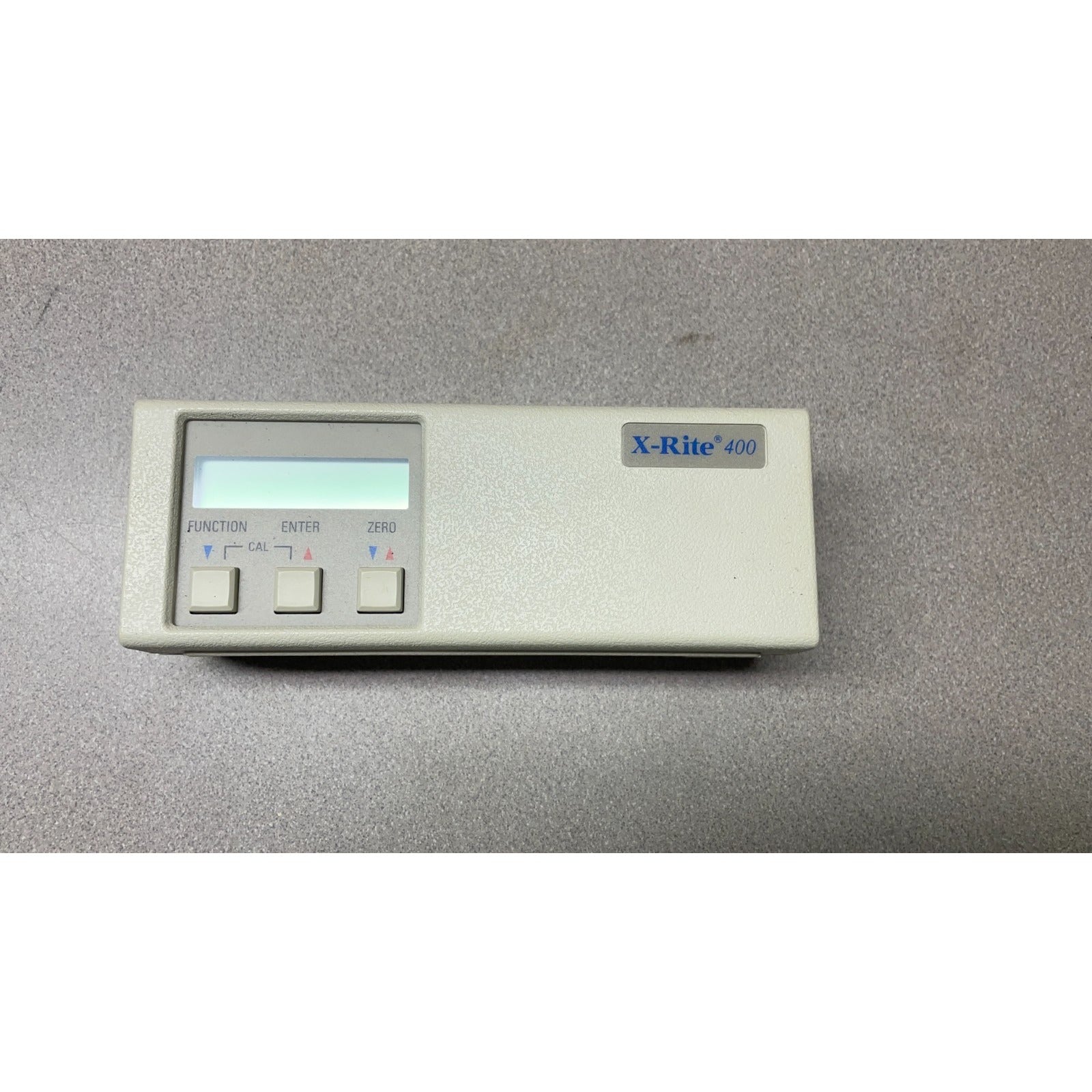X-Rite 400 top of unit